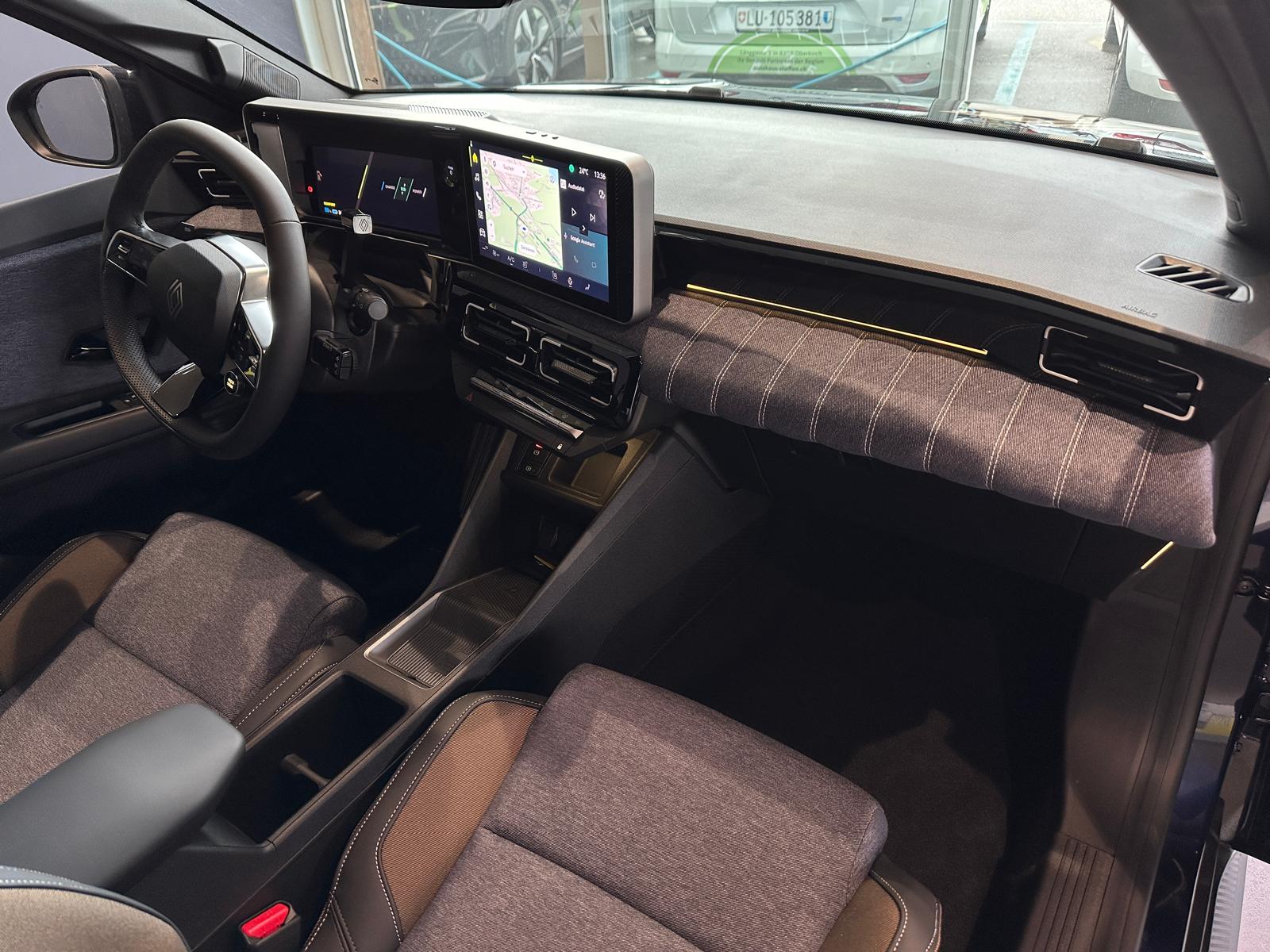 RENAULT R5 E-Tech Comfort Range 52 kWh Techno-image-10