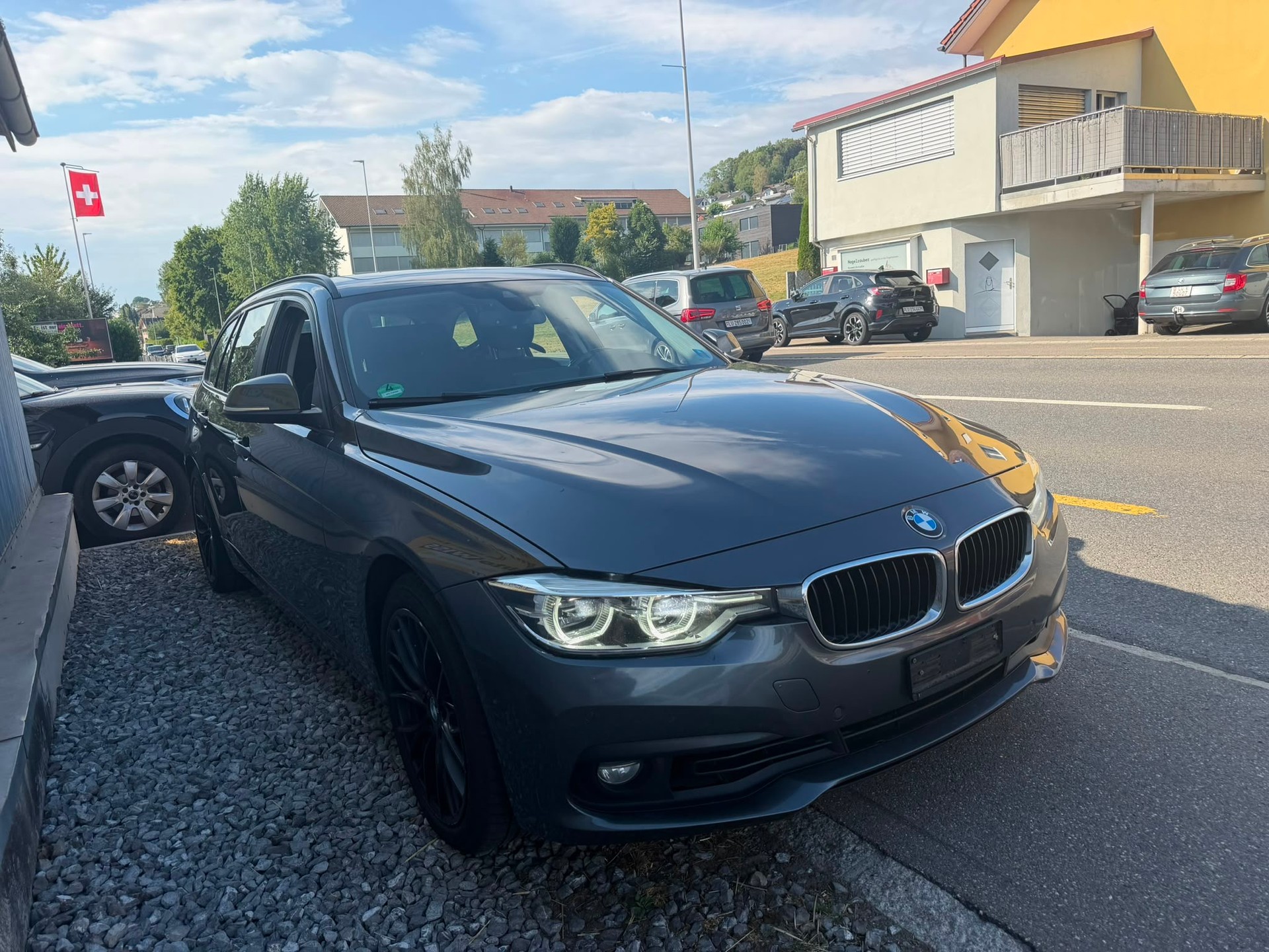 BMW 335d xDrive Touring Steptronic-image-2
