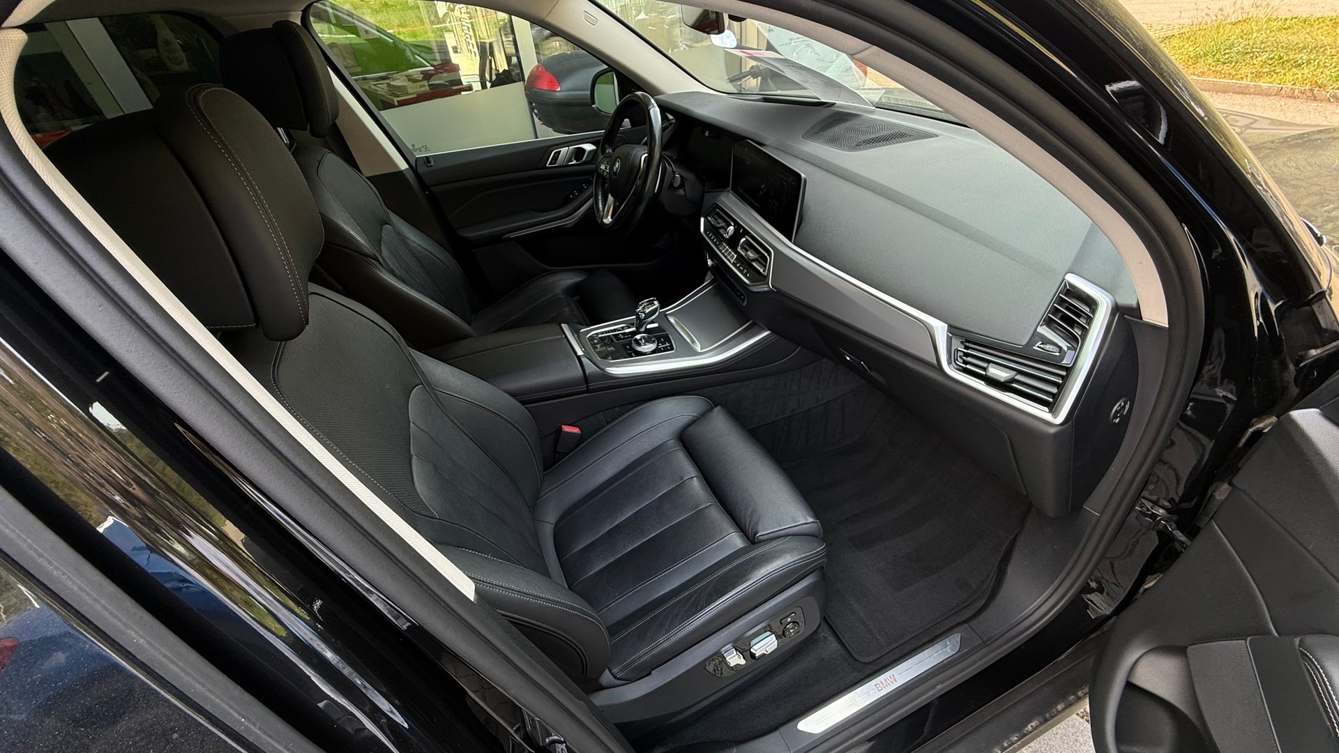 BMW X5 xDrive 30d xLine Steptronic-image-11