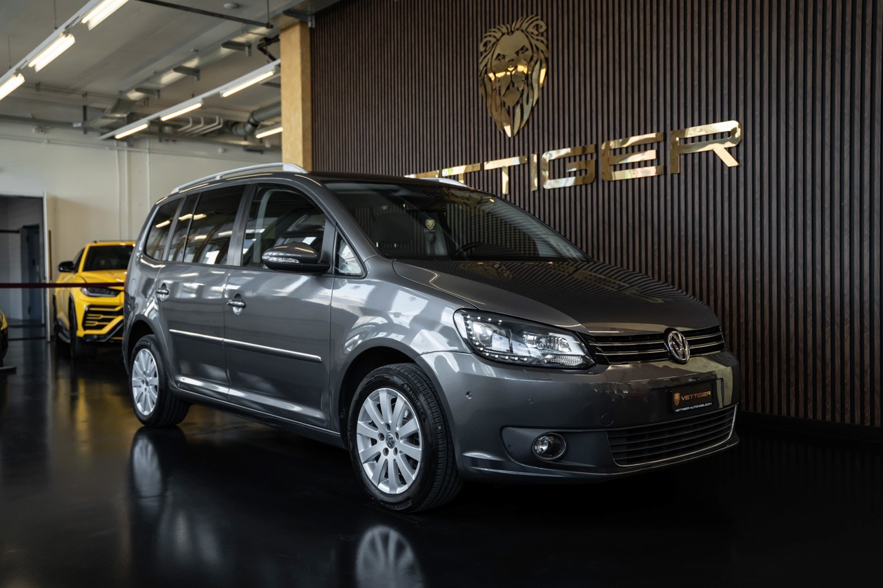 VW Touran 2.0 TDI Highline-showroom-element-1