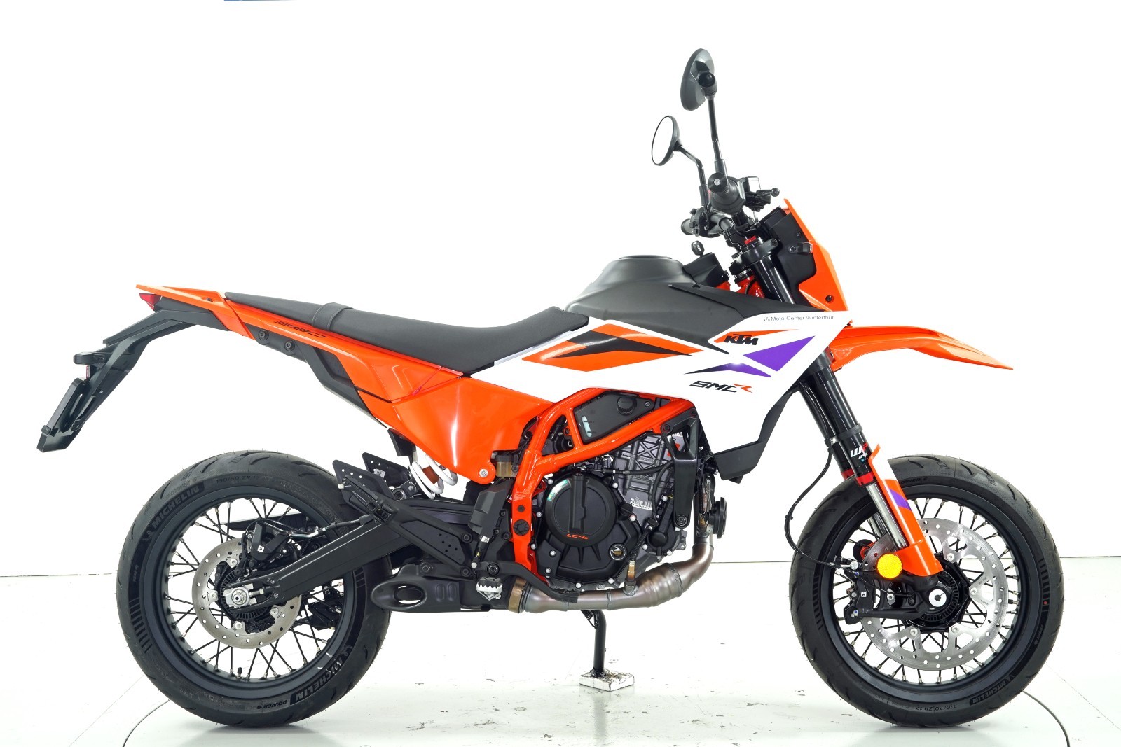 KTM 390 SMC R ABS-showroom-element-3