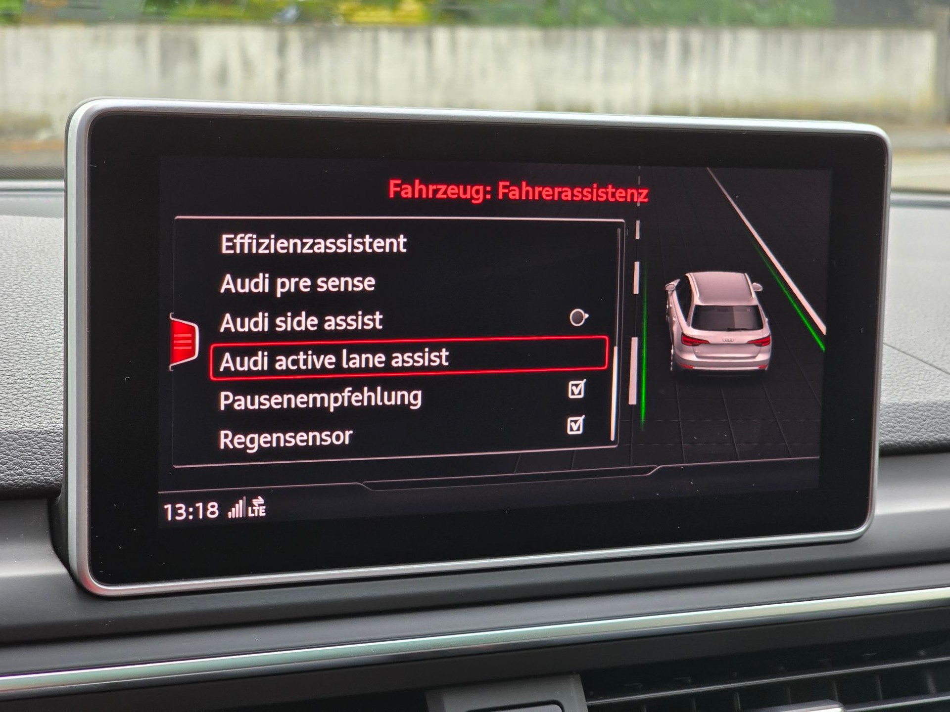 AUDI RS4 Avant 2.9 TFSI quattro tiptronic-image-16