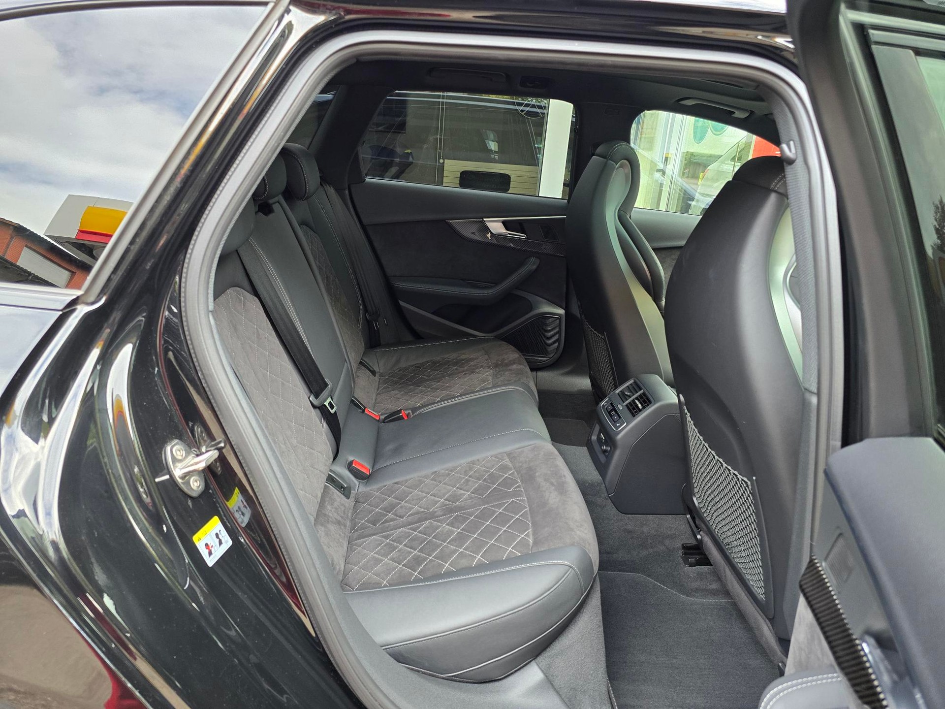 AUDI RS4 Avant 2.9 TFSI quattro tiptronic-image-9