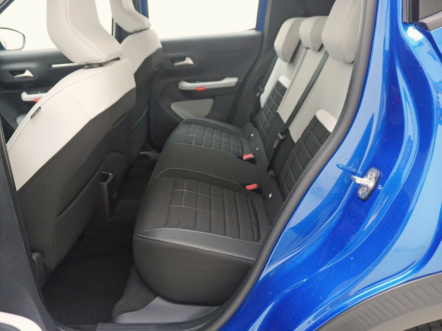 CITROEN C3 1.2 Turbo Plus-image-14