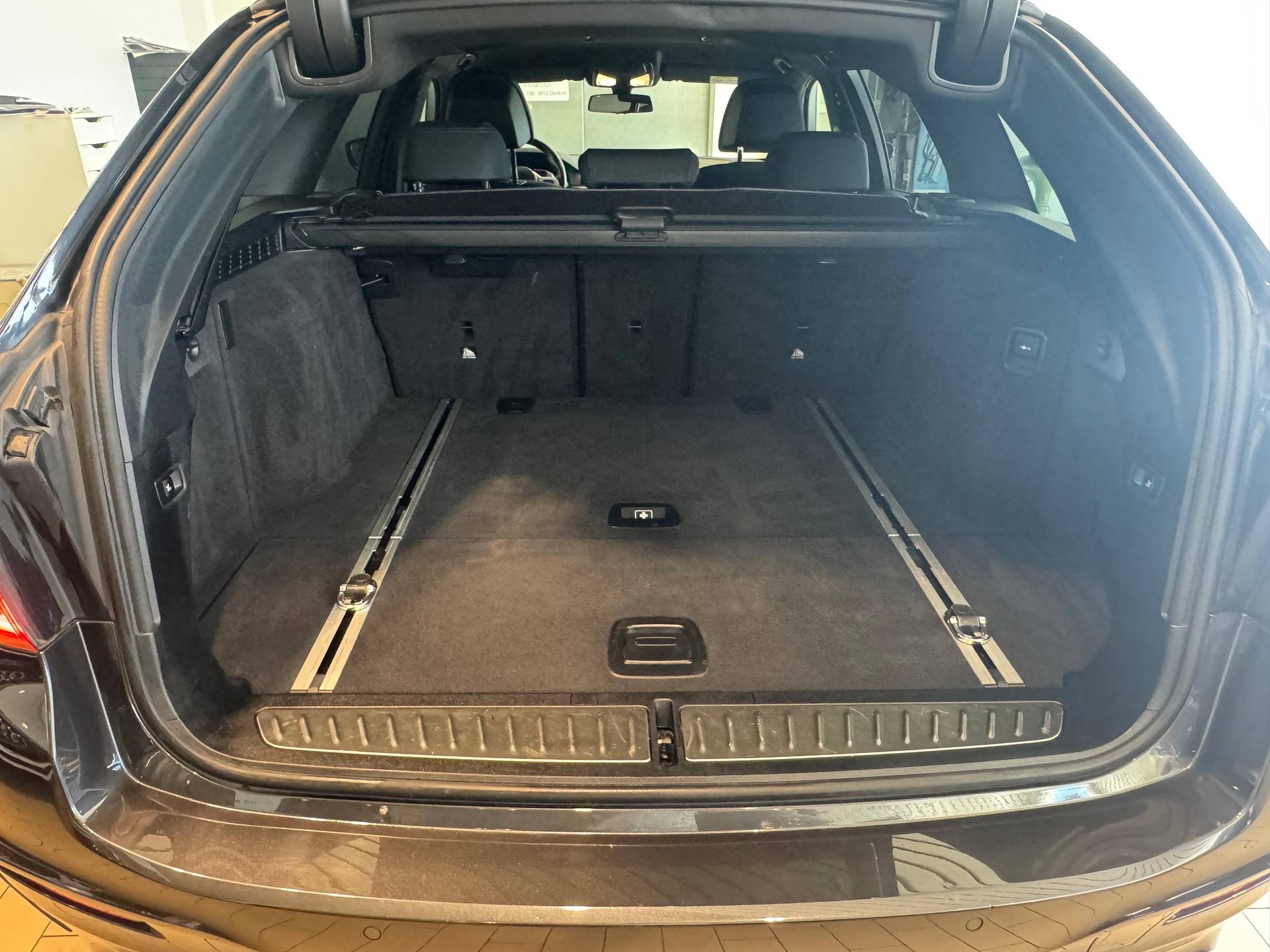 BMW 520d xDrive Touring Steptronic-image-10