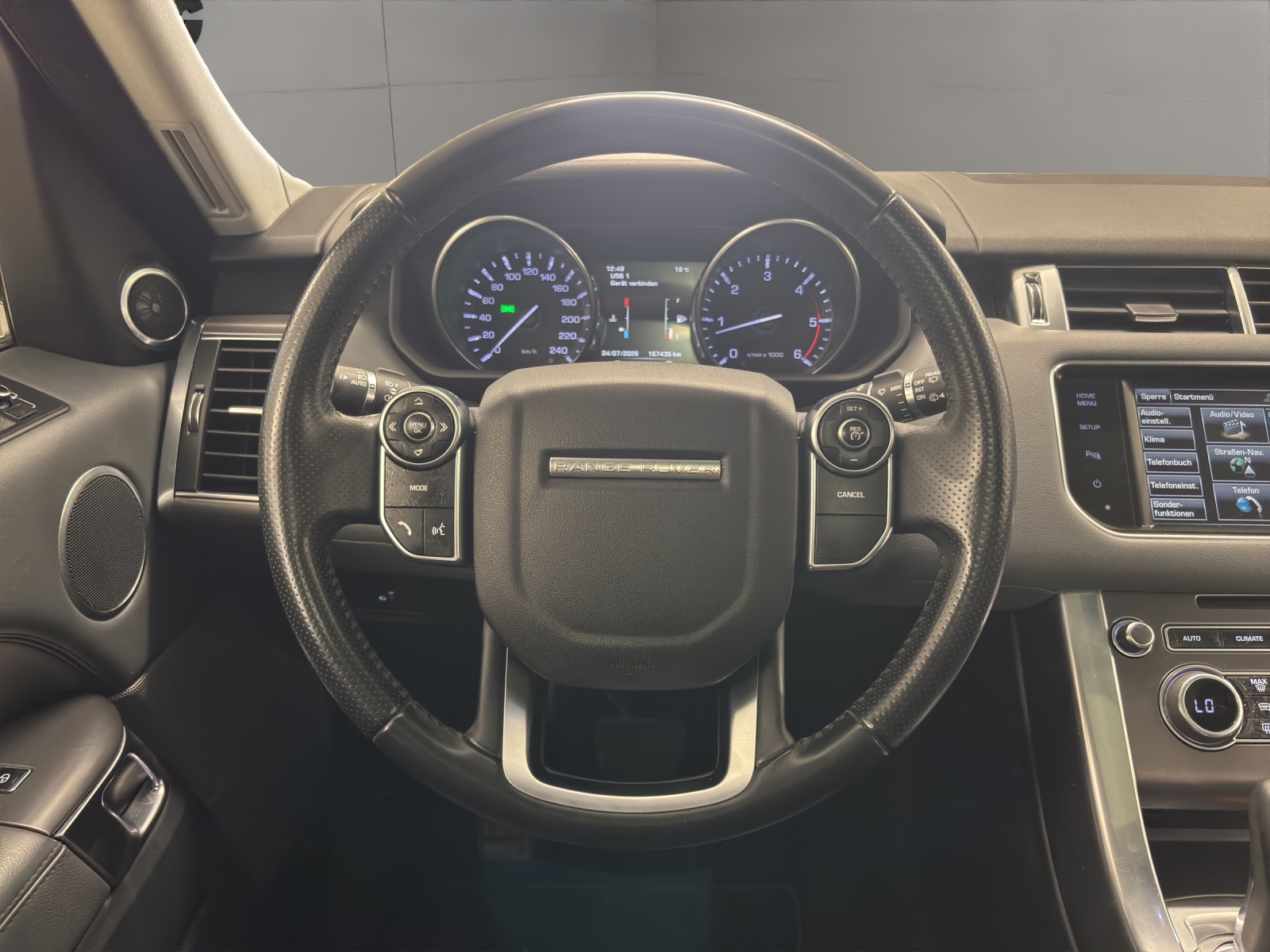 LAND ROVER Range Rover Sport 3.0 TDV6 SE Automatic-image-9