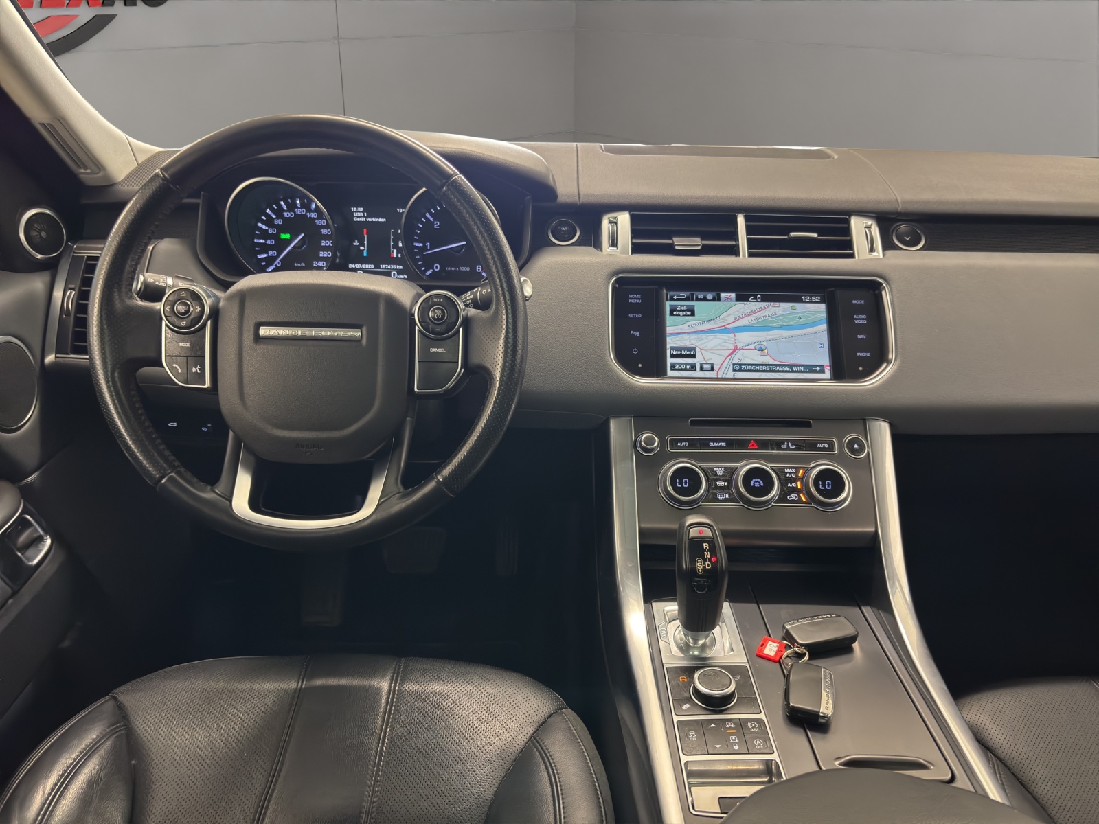 LAND ROVER Range Rover Sport 3.0 TDV6 SE Automatic-image-13