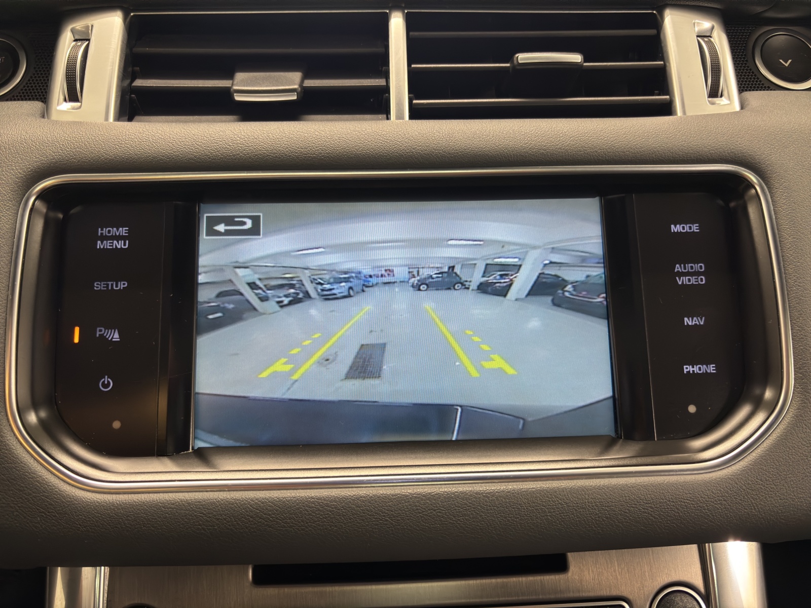 LAND ROVER Range Rover Sport 3.0 TDV6 SE Automatic-image-23