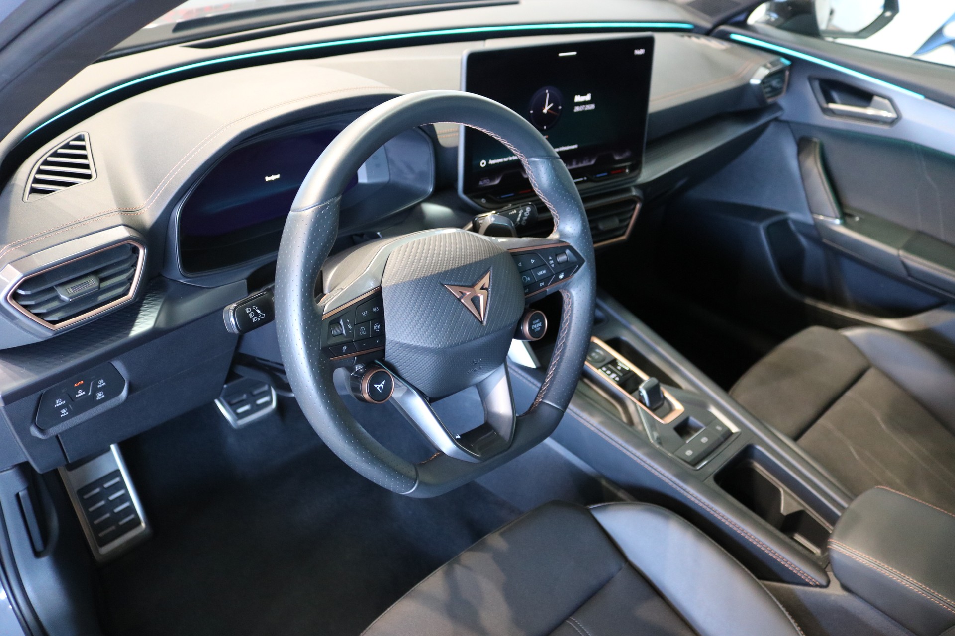 CUPRA Formentor 1.5 TSI DSG-image-1