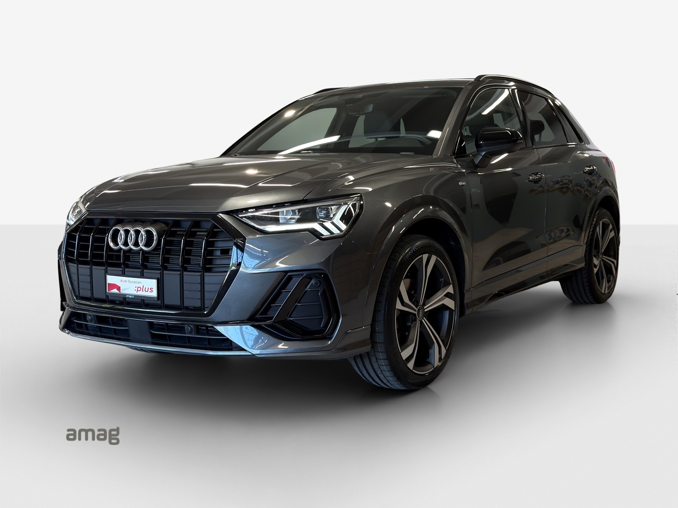 AUDI Q3 35 TFSI S line Attraction S-tronic-image-0