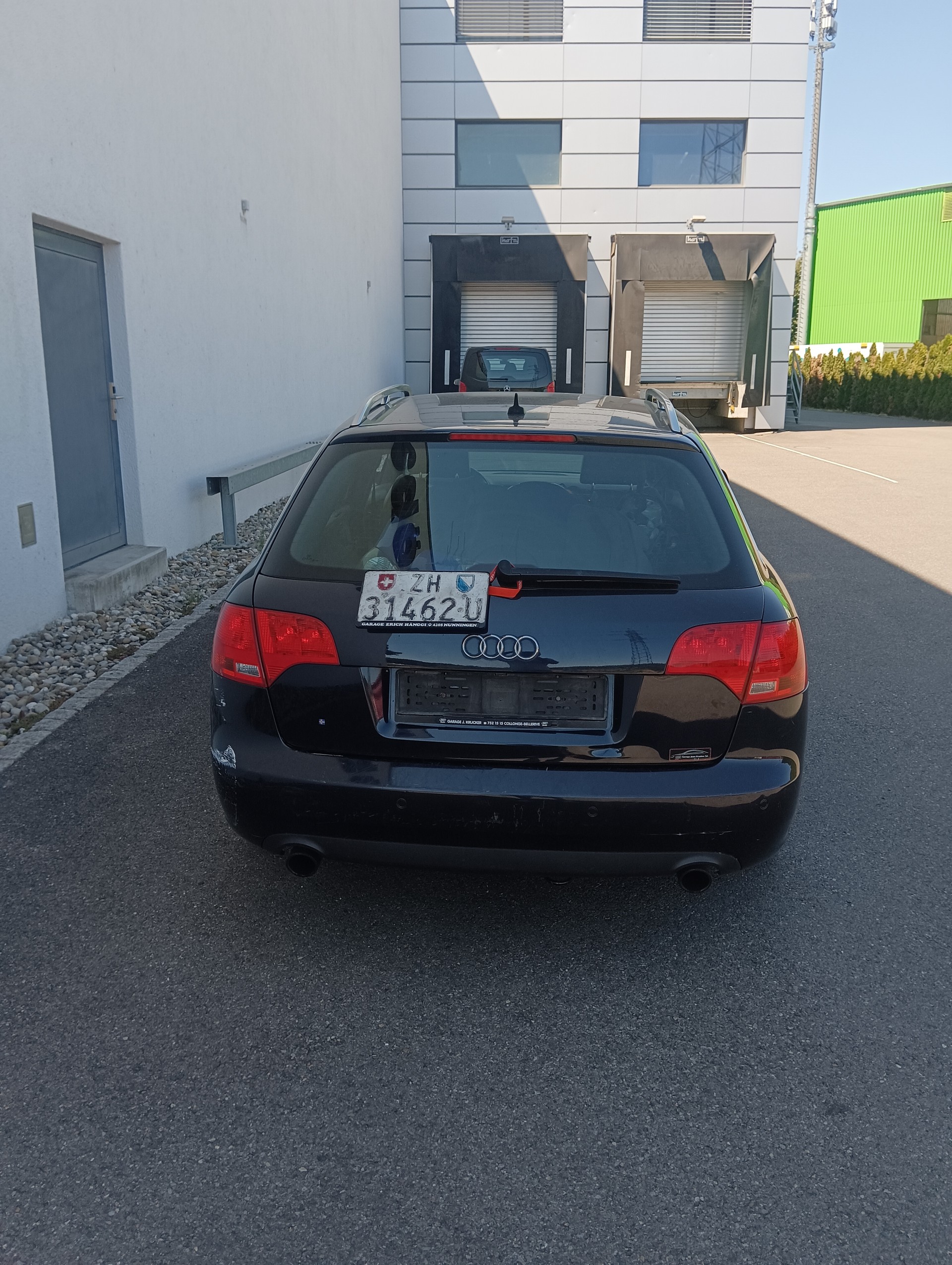 AUDI A4 Avant 3.2 FSI multitronic-image-2