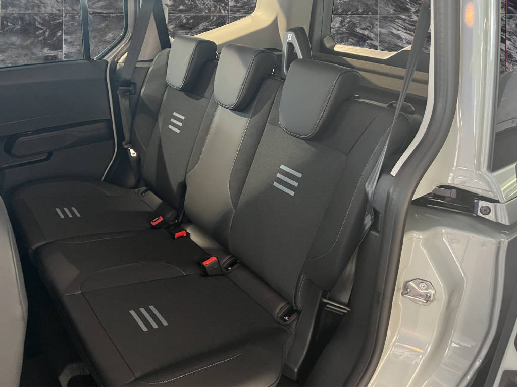 FORD TOURNEO COURIERier 1.0 EcoBoost Active-image-8