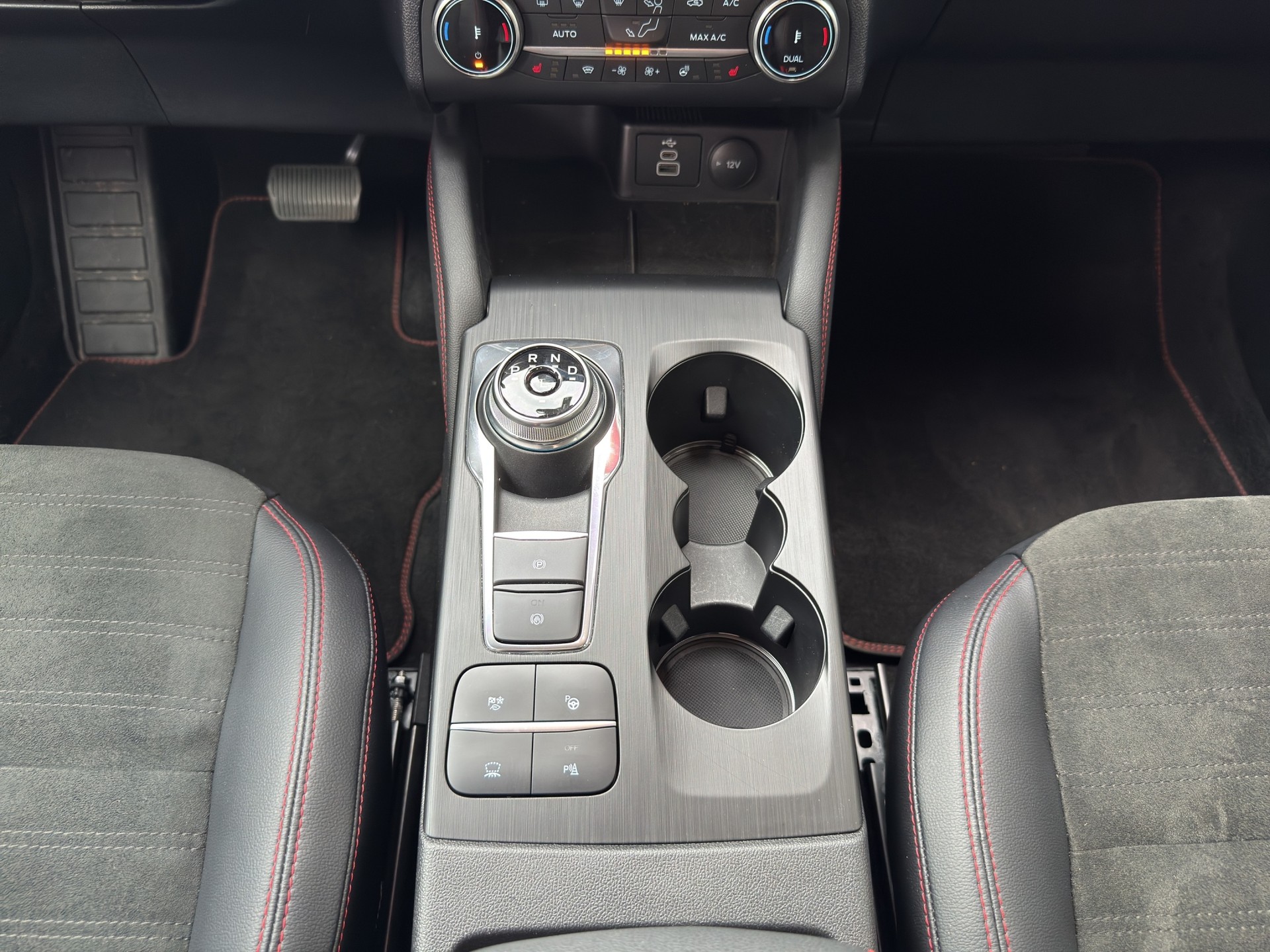 FORD Kuga 2.5 FHEV ST-Line X 4WD-image-10