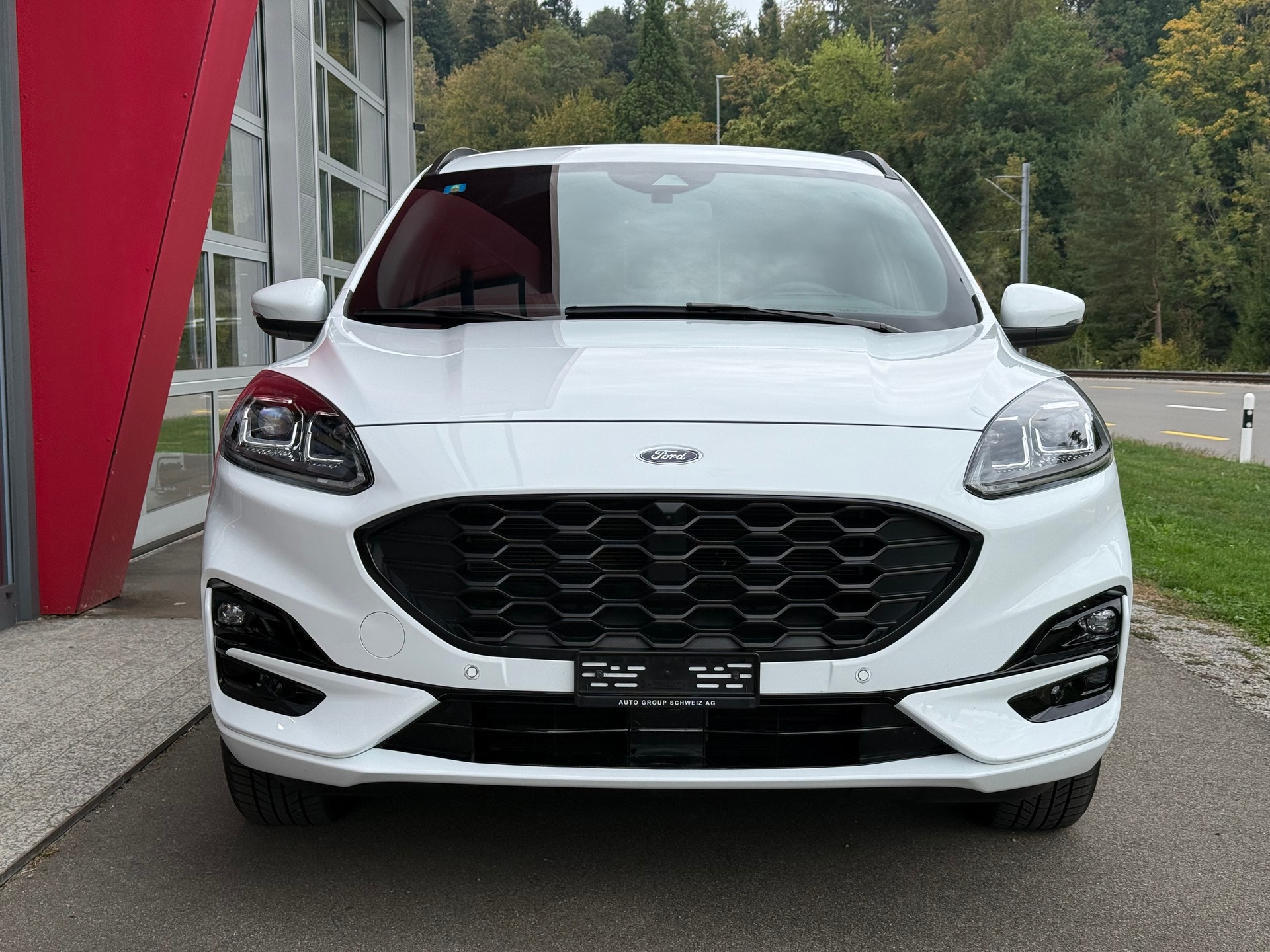 FORD Kuga 2.5 FHEV ST-Line X 4WD LEASING AB 423.87 CHF / MONAT-image-4