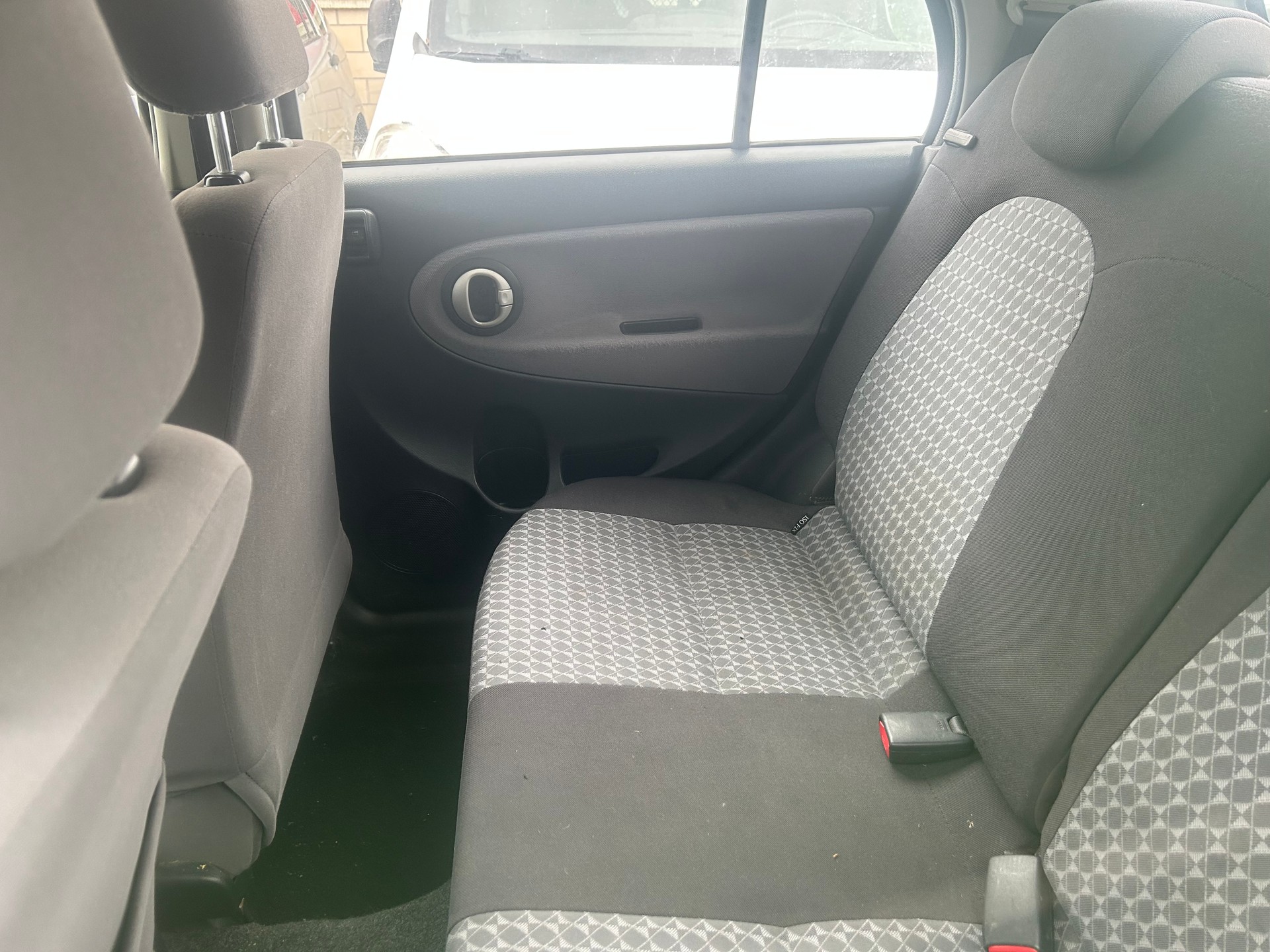 DAIHATSU Trevis 1.0-image-12