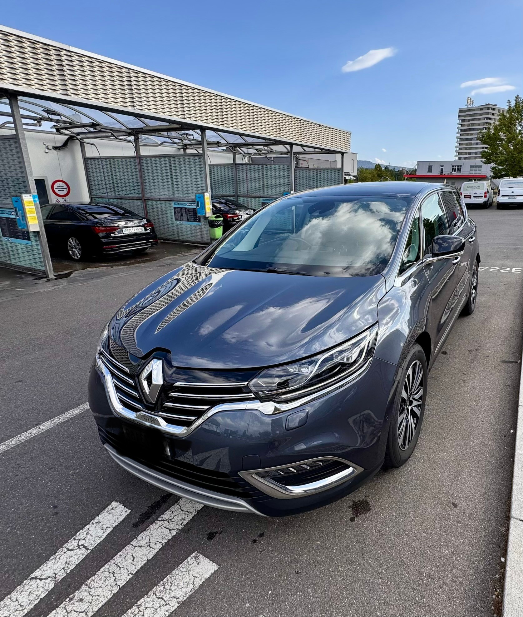 RENAULT 1.8 TCe 225 Initiale EDC-image-1