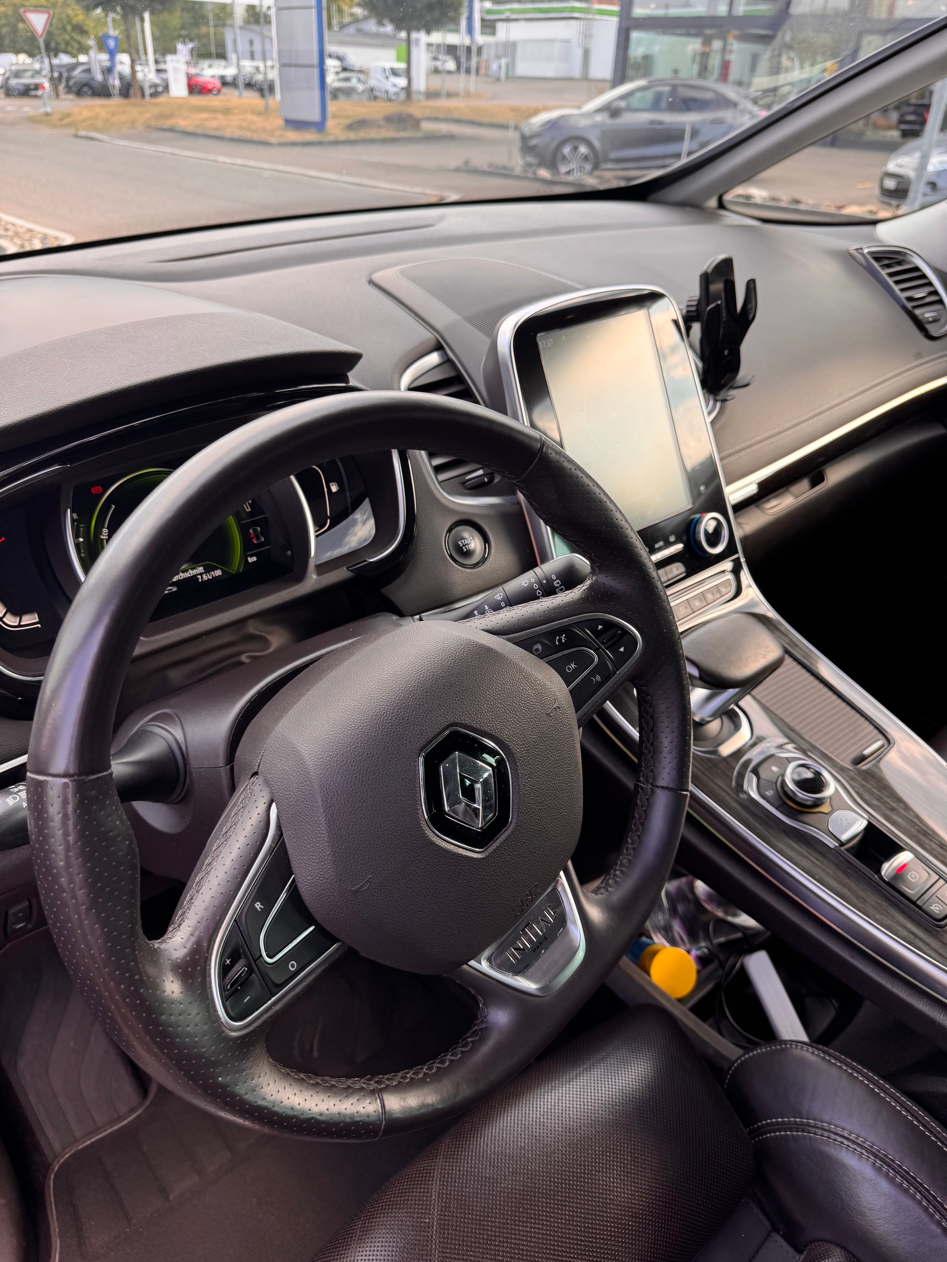 RENAULT 1.8 TCe 225 Initiale EDC-image-2