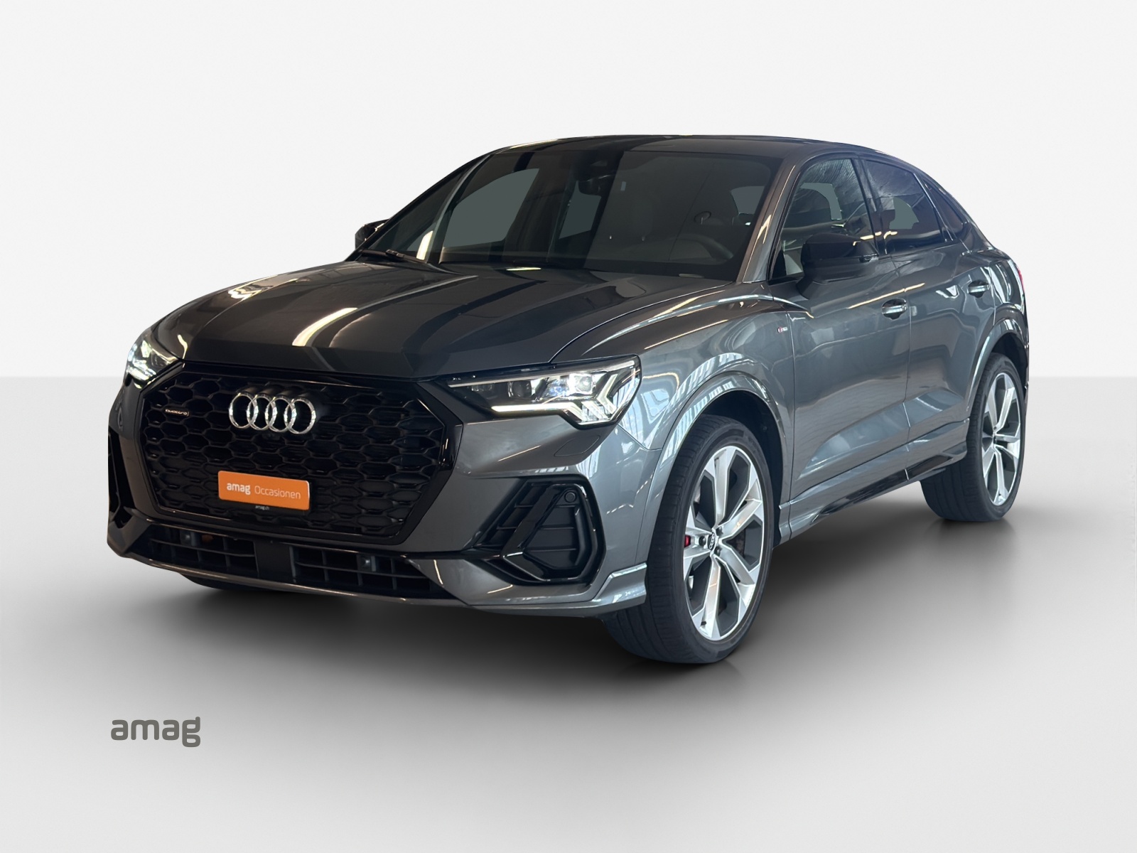 AUDI Q3 Sportback 40 TFSI S line quattro S-tronic-image-0
