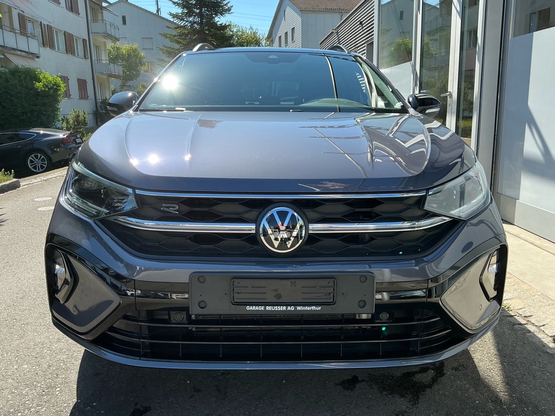 VW Taigo 1.5 TSI R-Line *** BLACK STYLE DESIGN MIT ANHÄNGERKUPPLUNG ***-showroom-element-1