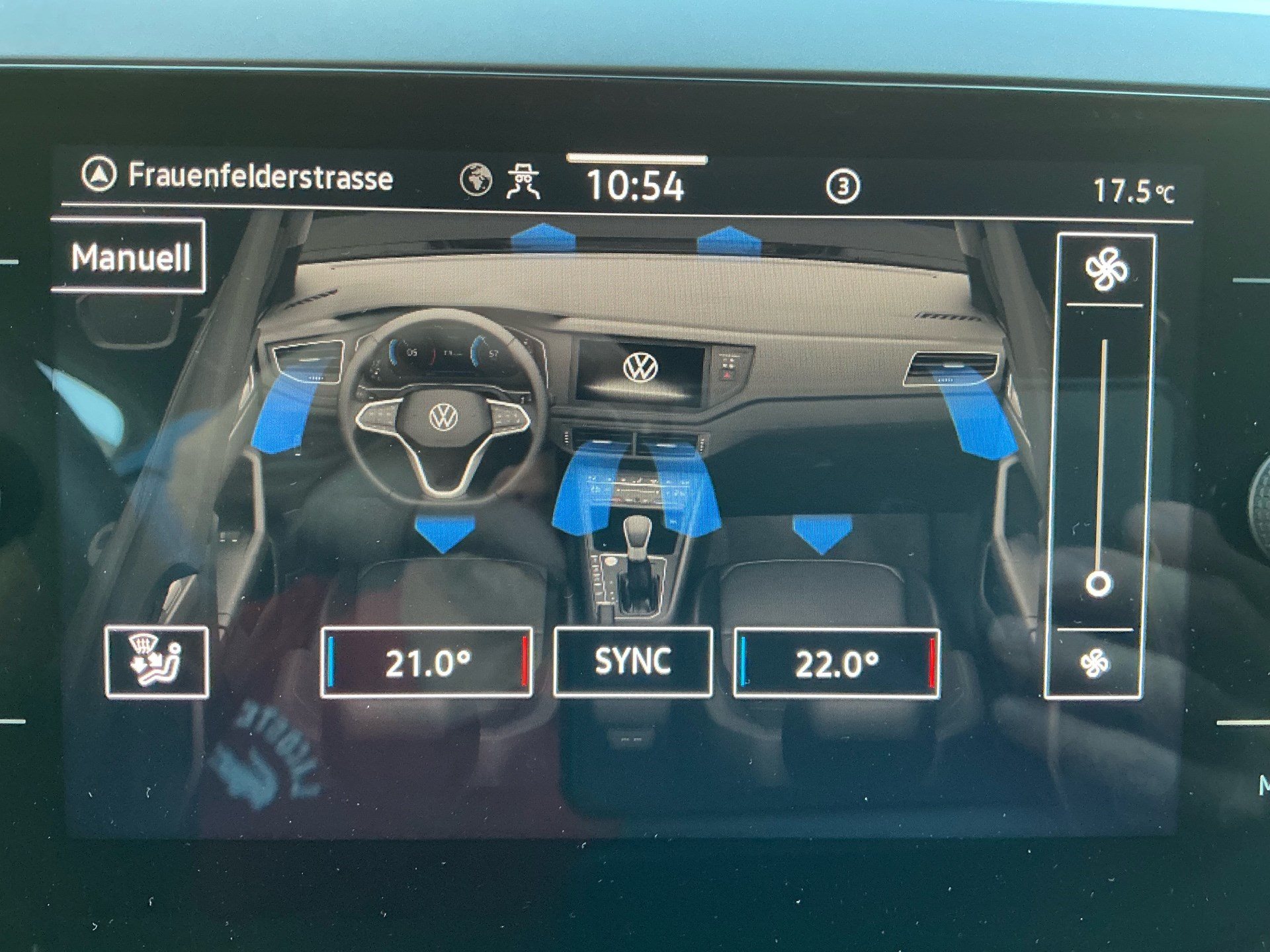 VW Taigo 1.5 TSI R-Line *** BLACK STYLE DESIGN MIT ANHÄNGERKUPPLUNG ***-image-18