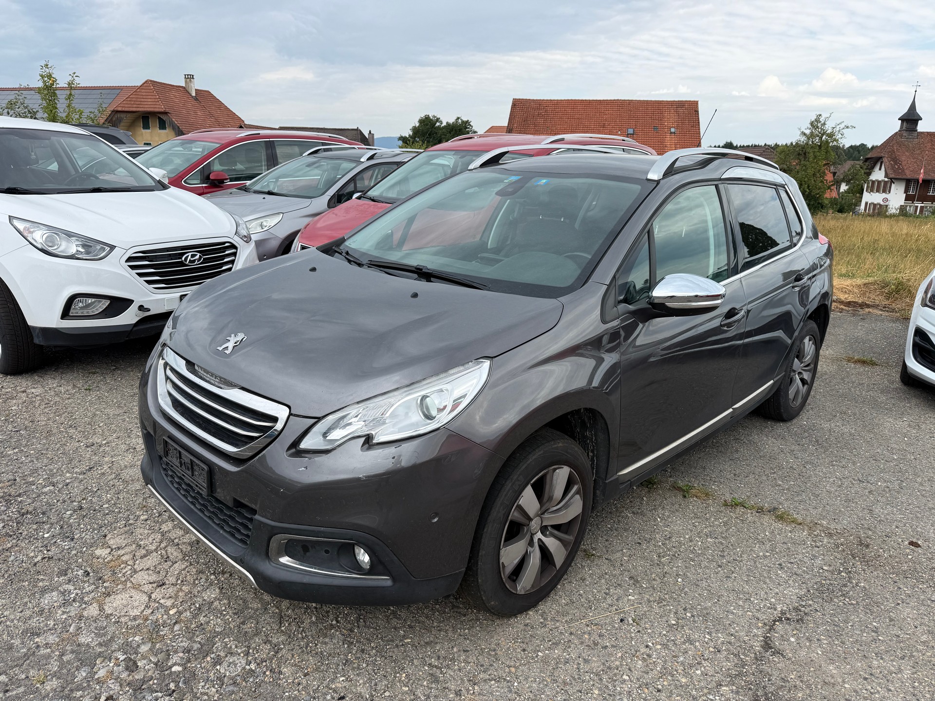 PEUGEOT 2008 1.2 PureTech Allure-image-2