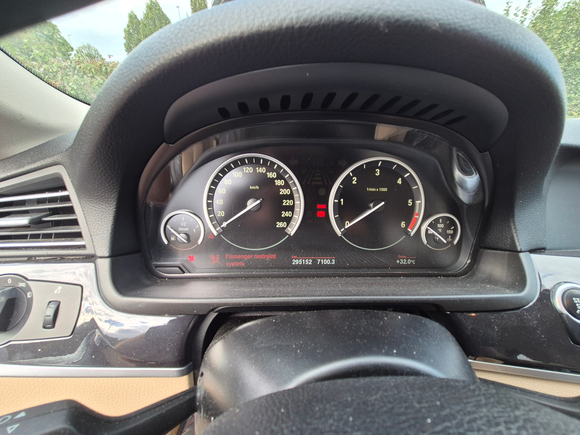 BMW 520d Steptronic-image-10