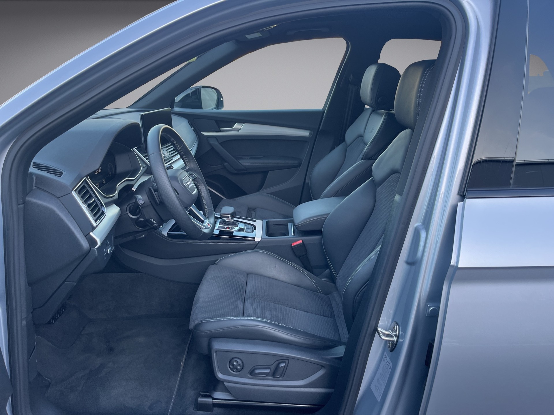 AUDI Q5 55 TFSI e PHEV S line quattro S-tronic*Panodach, AHK, (5-Jahre Garantie)-image-9