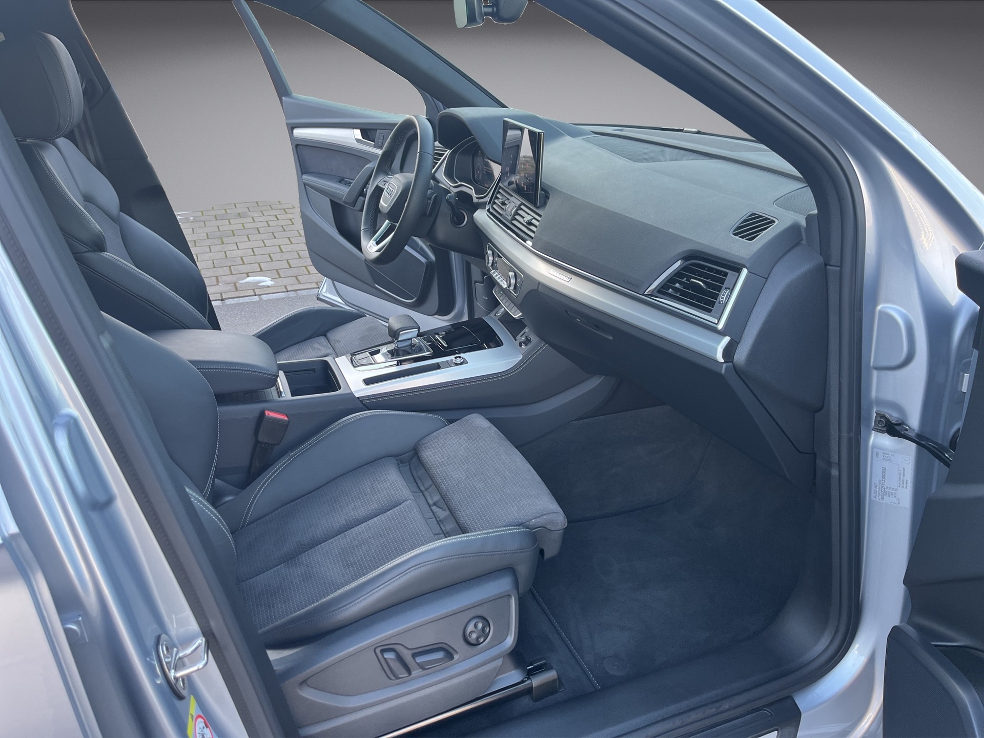 AUDI Q5 55 TFSI e PHEV S line quattro S-tronic*Panodach, AHK, (5-Jahre Garantie)-image-17