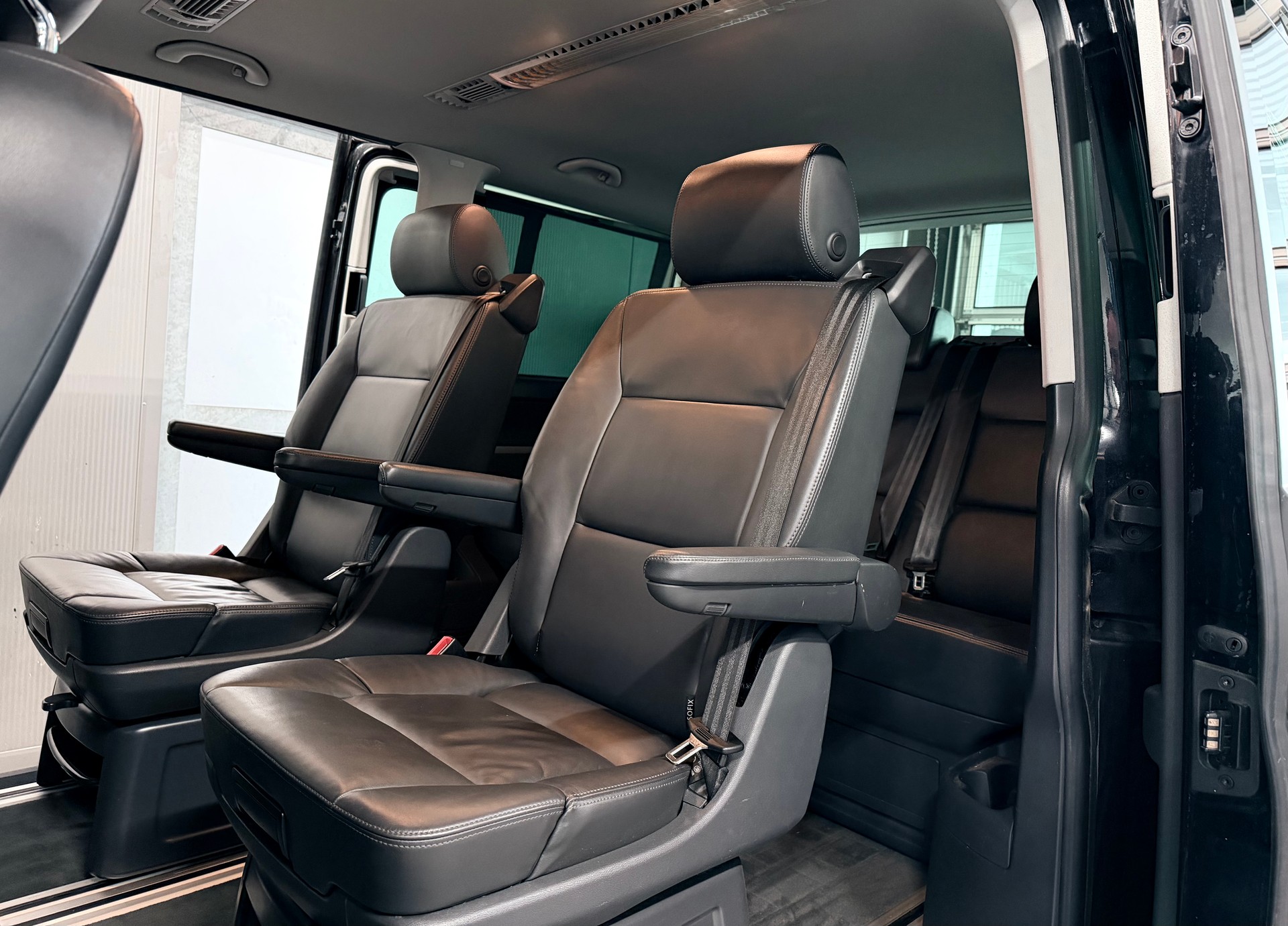 VW T5 Multivan 2.0 Bi-TDI CR Highline 4Motion DSG-image-10