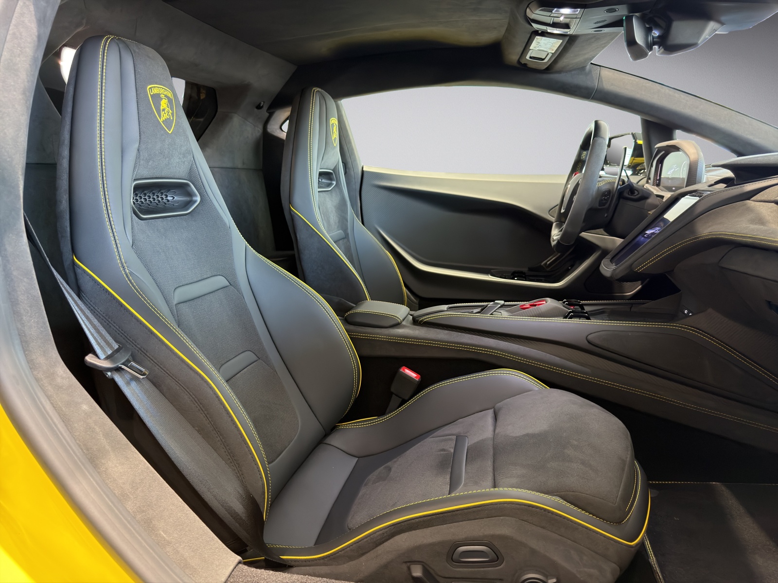 LAMBORGHINI Temerario Coupé 4.0-image-7