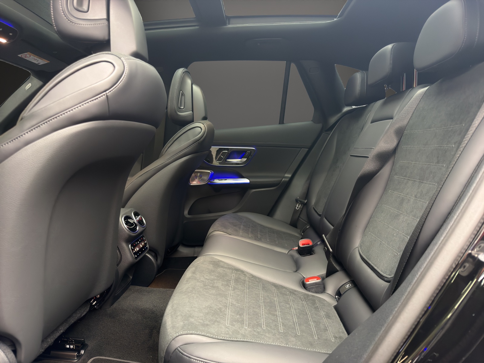 MERCEDES-BENZ GLC 300 e 4MATIC with EQ-Star Hybrid-image-9