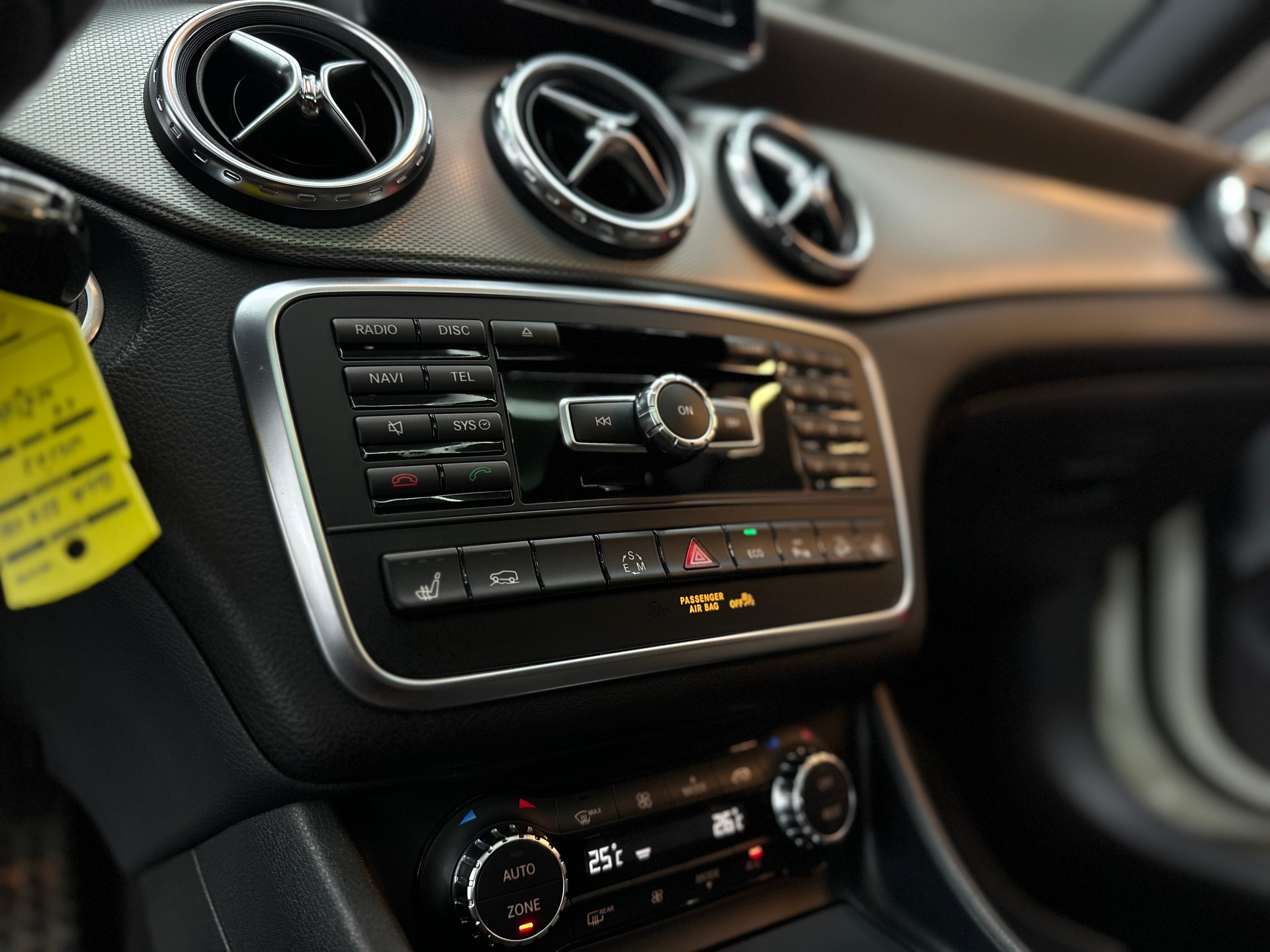MERCEDES-BENZ GLA 220 CDI 4Matic 7G-DCT-image-8