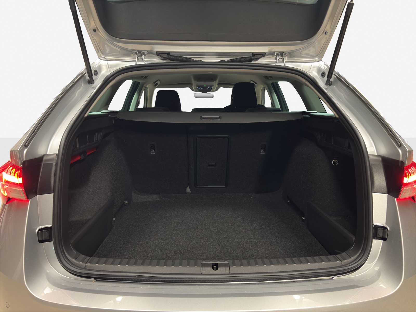 SKODA Octavia Combi 1.5 TSI mHEV DSG Selection-image-12