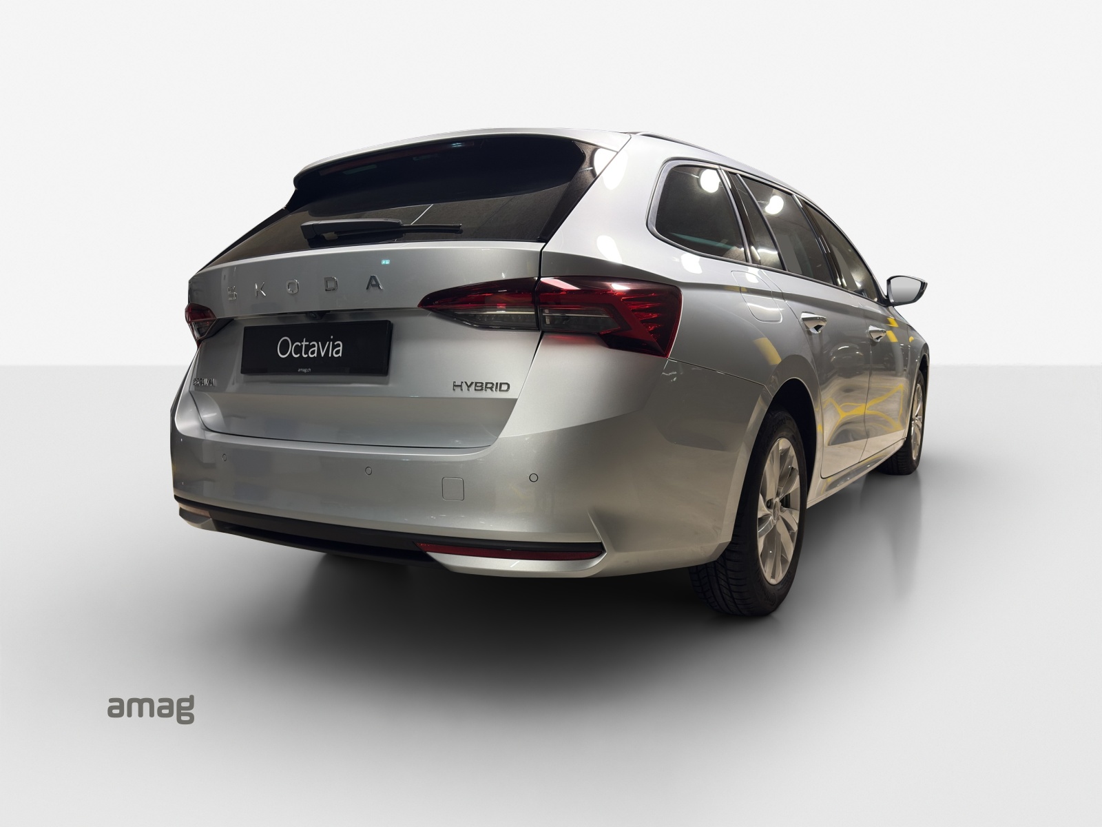 SKODA Octavia Combi 1.5 TSI mHEV DSG Selection-image-4