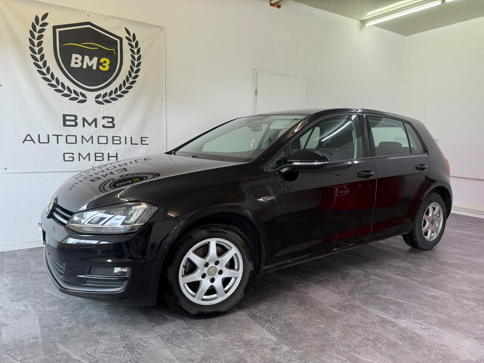 VW Golf 1.4 TSI Lounge DSG-image-1