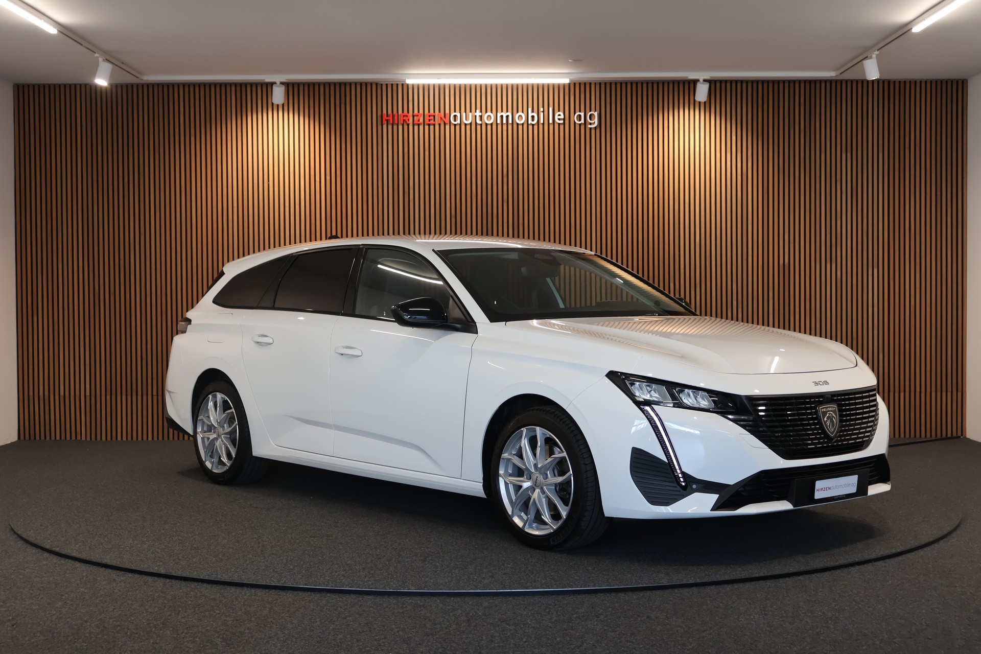 PEUGEOT 308 SW 1.5 BlueHDI Allure EAT8-image-6