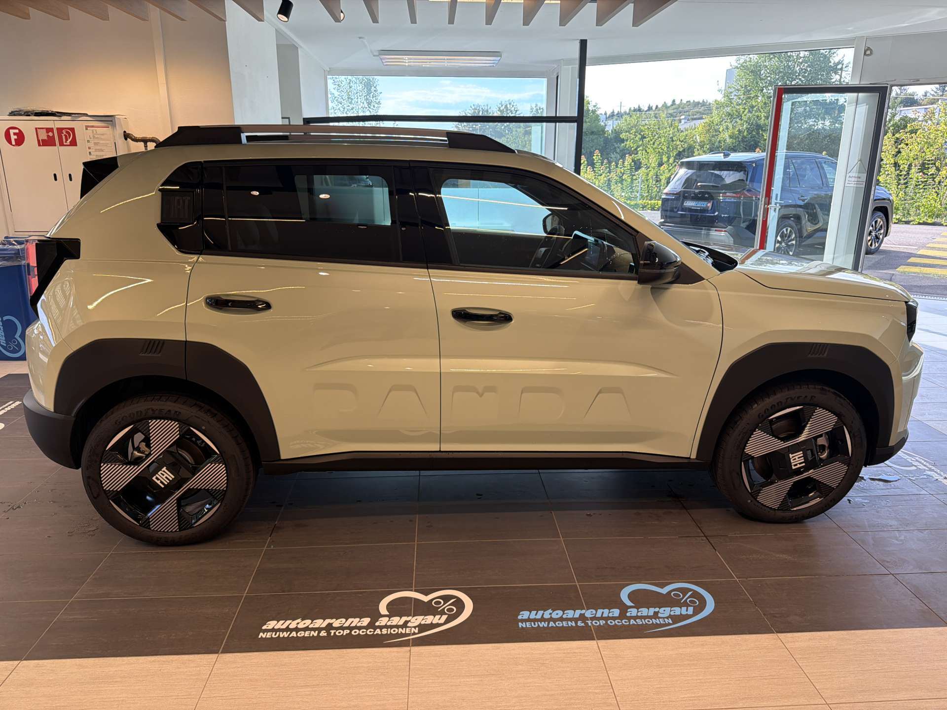 FIAT Grande Panda Elektro La Prima Automat-image-11