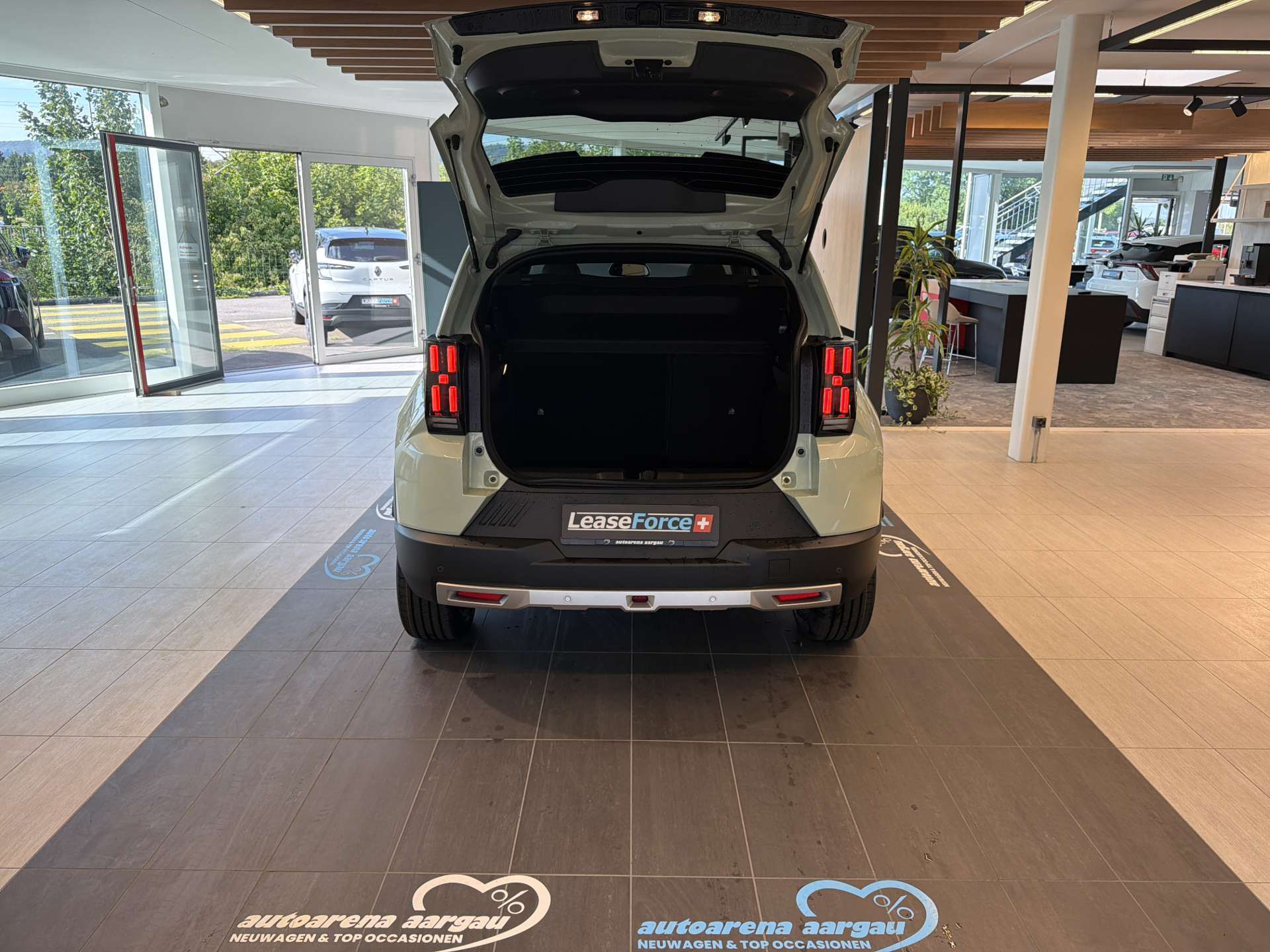 FIAT Grande Panda Elektro La Prima Automat-image-7
