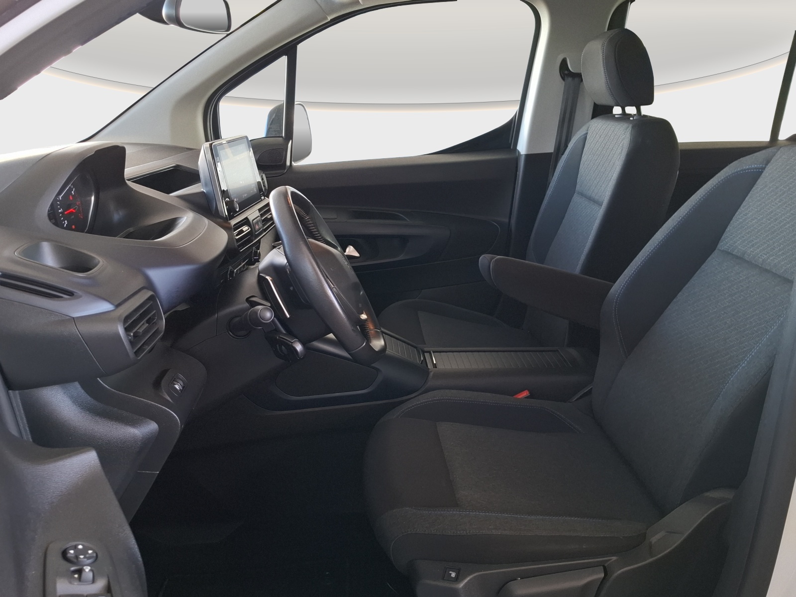 PEUGEOT Rifter 1.5 BlueHDi Allure Pack EAT8-image-8