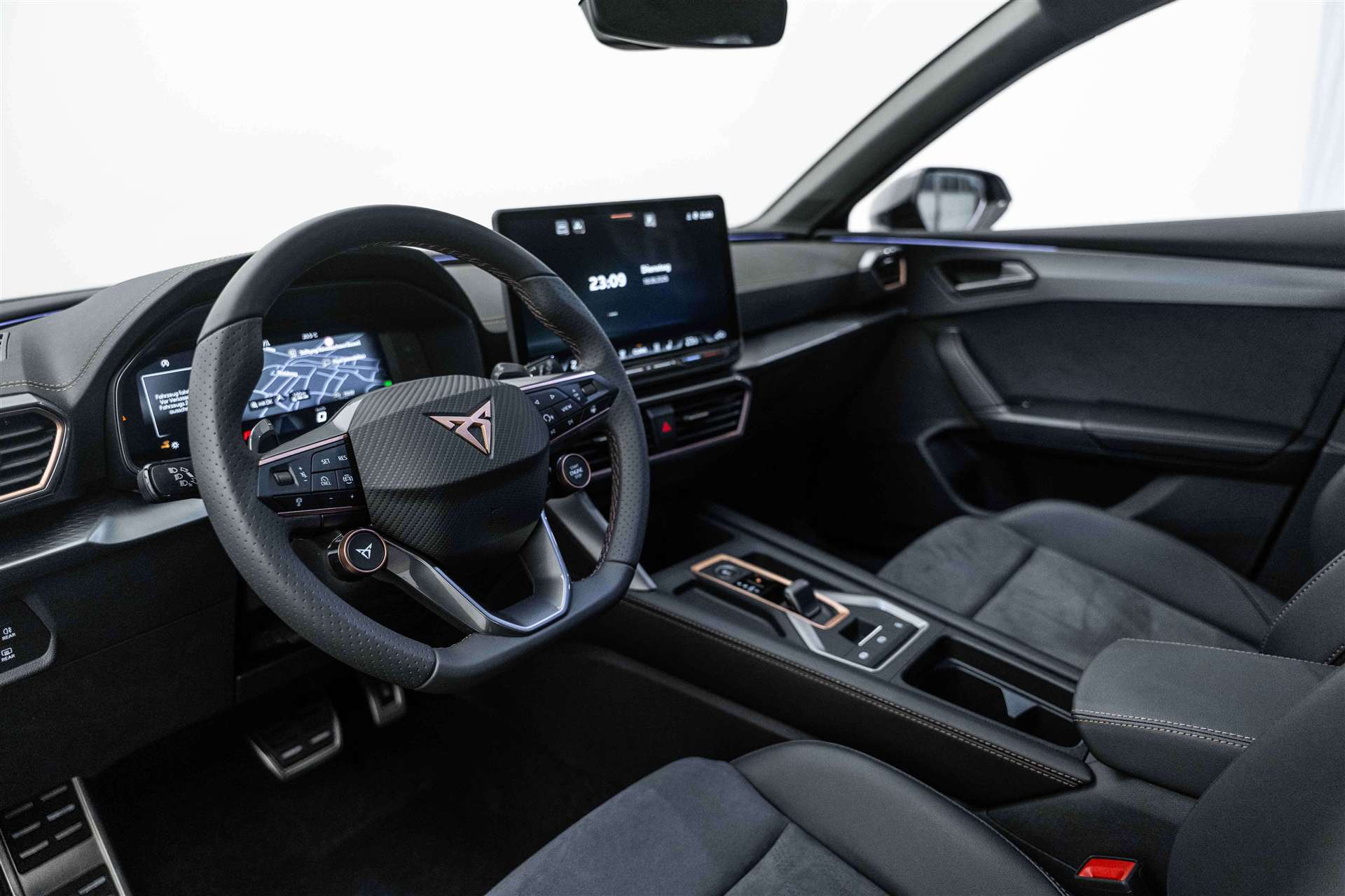 CUPRA LEON ST 2.0 TSi VZ 4Drive 333PS DSG-Automat-image-7