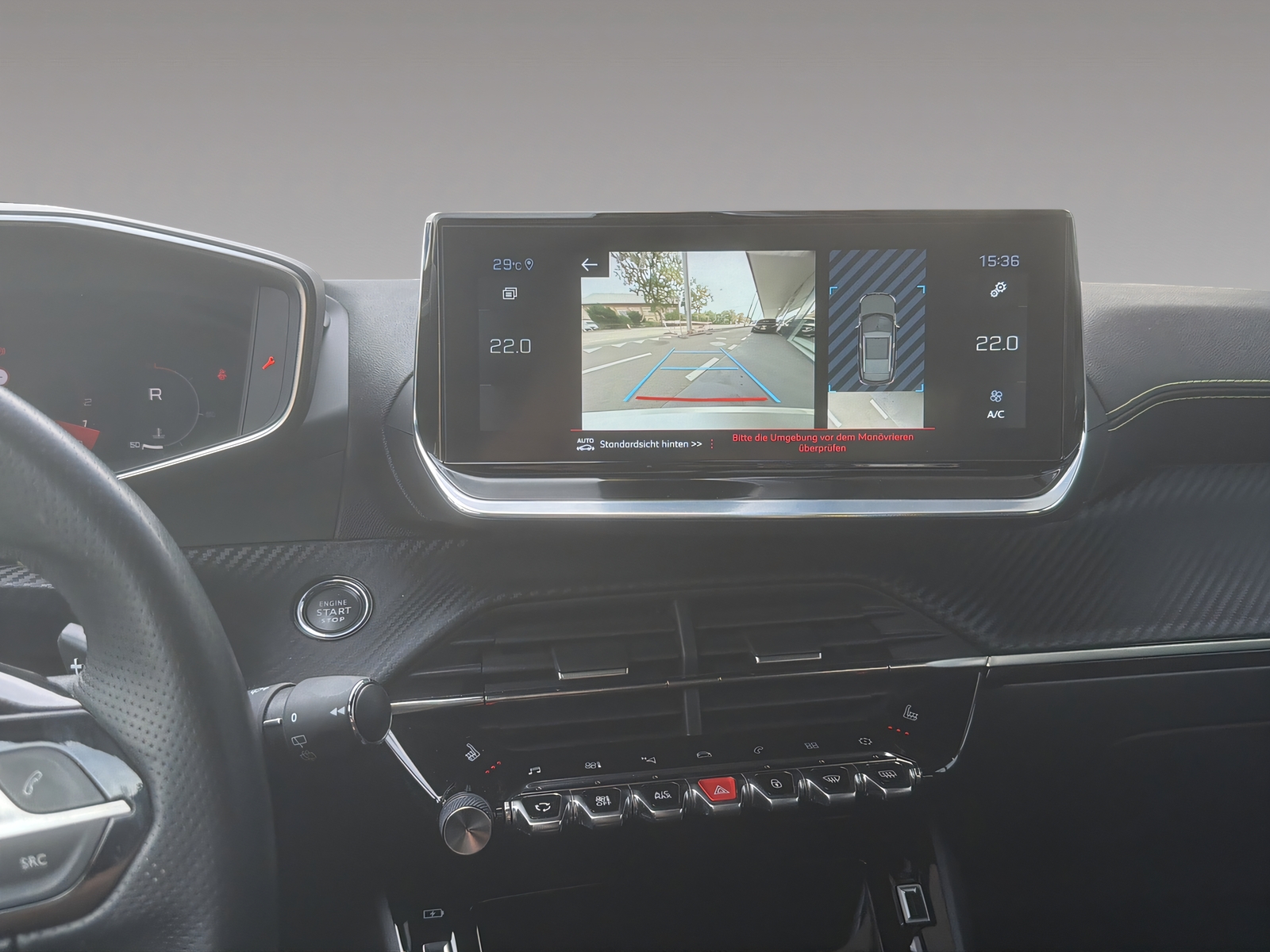 PEUGEOT 2008 1.2 PureTech 130 GT Pack-image-14