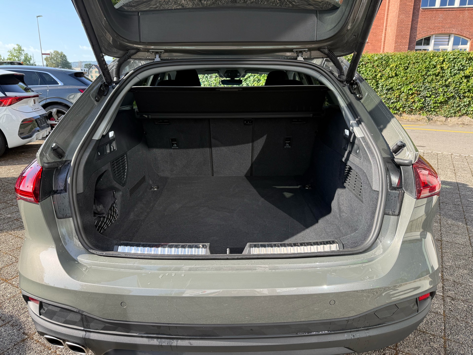 AUDI A5 Avant TDI quattro 150 kW Attraction S tronic-image-11