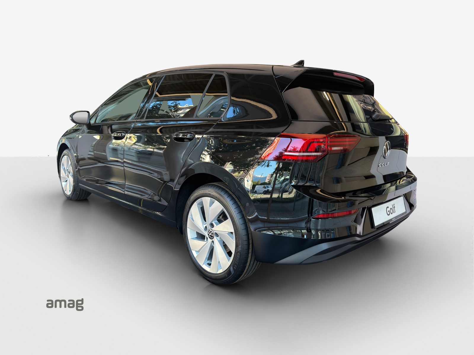 VW Golf 1.5 e TSI mHEV United DSG-image-2