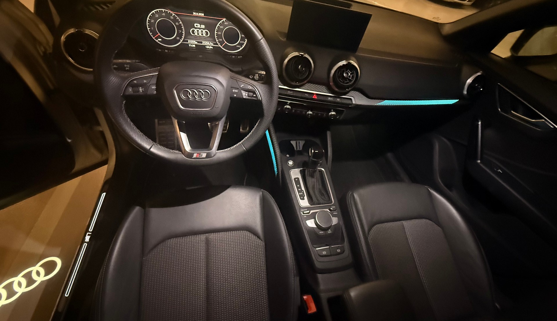 AUDI 1.5 35 TFSI Advanced S-Tronic-image-2