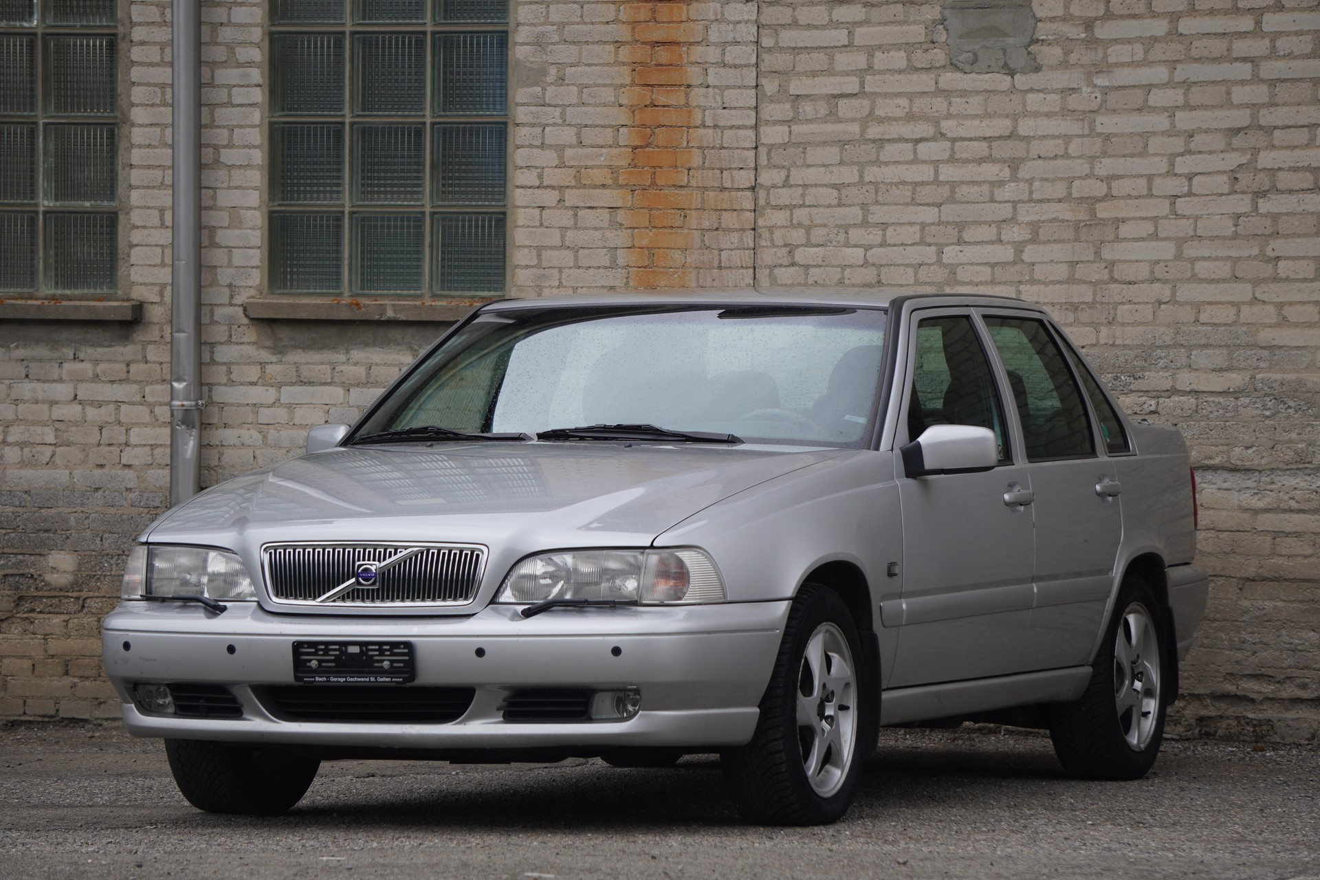 VOLVO S70 2.5 T AWD-image-0