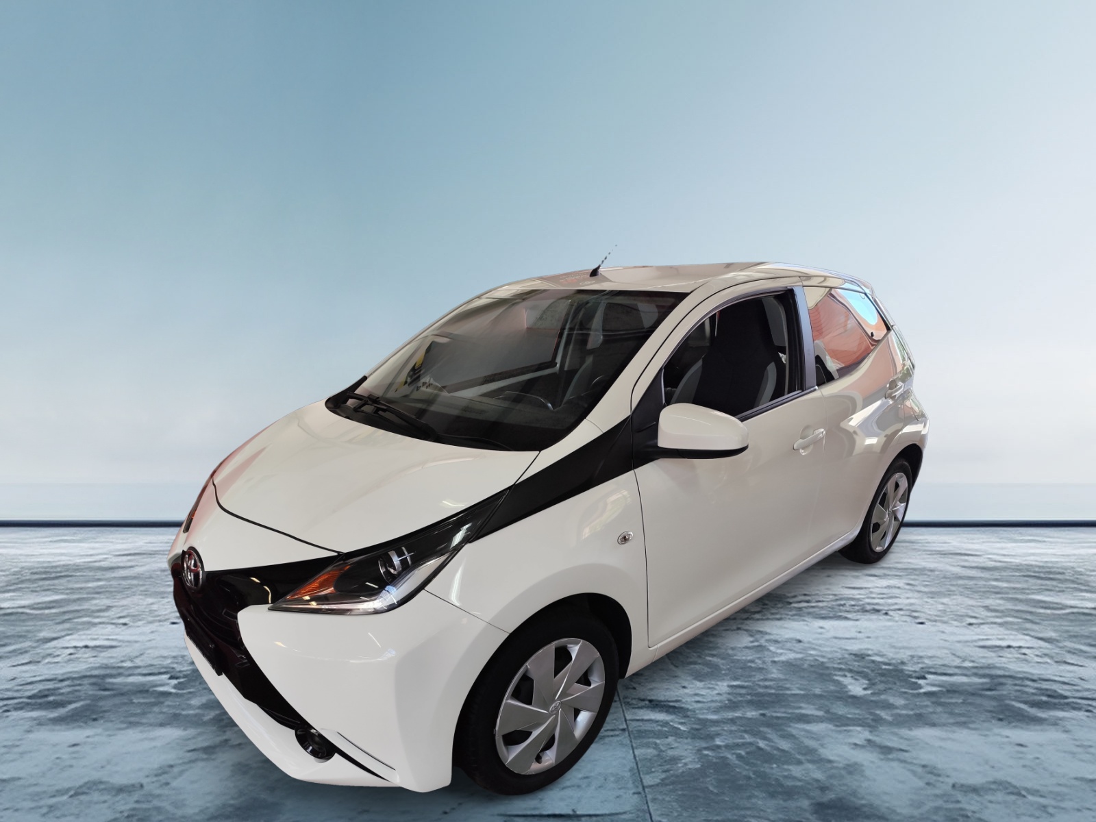 TOYOTA Aygo 1.0 VVT-i x-play-showroom-element-1