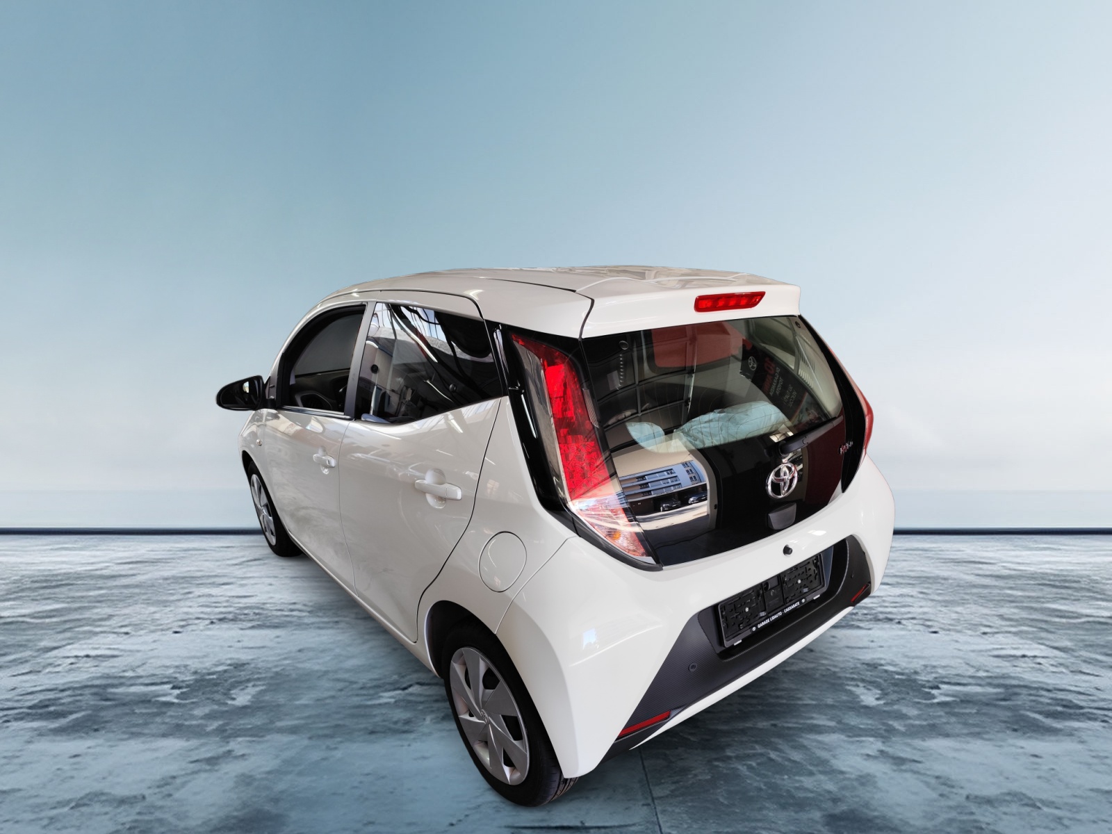 TOYOTA Aygo 1.0 VVT-i x-play-showroom-element-3