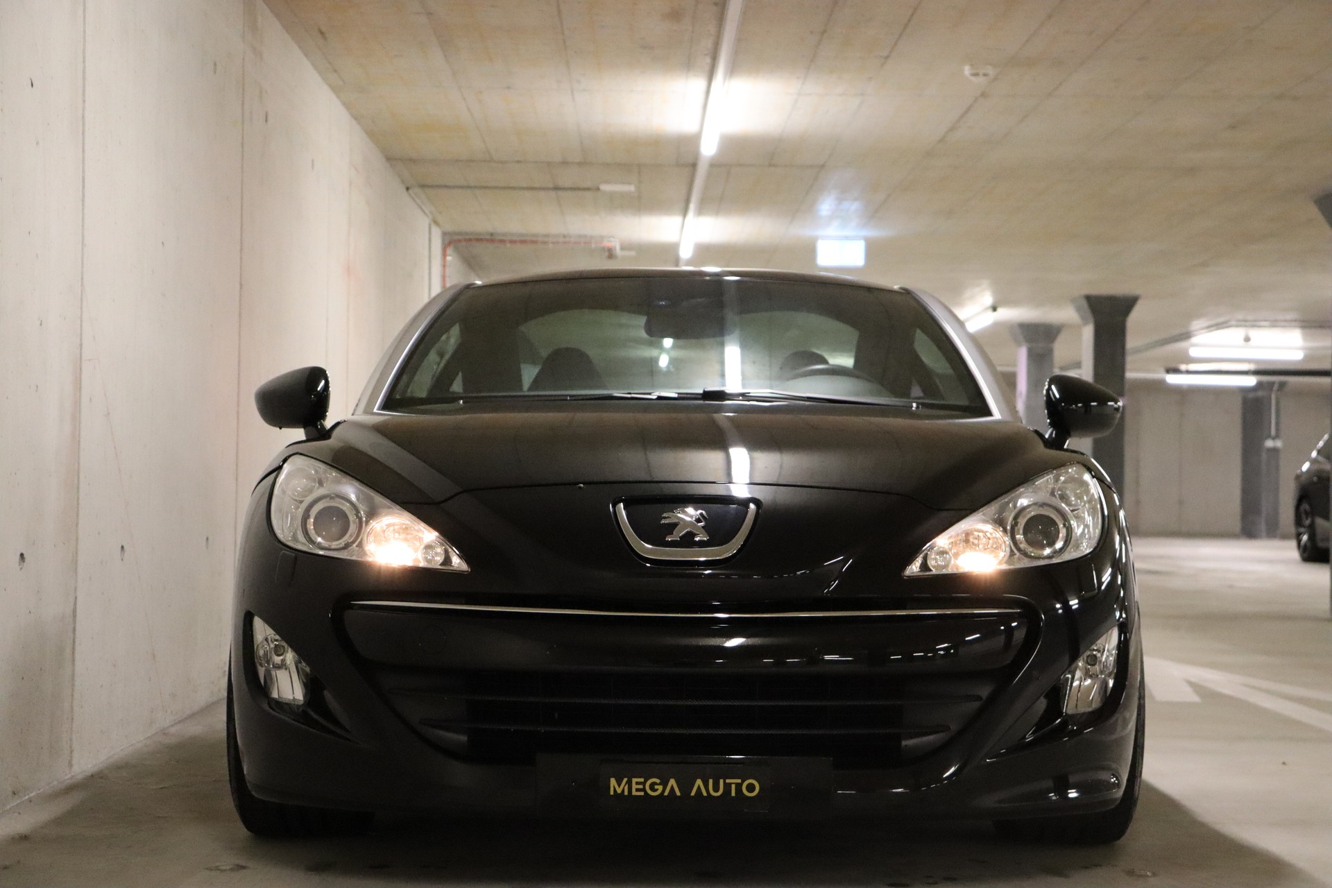 PEUGEOT RCZ 1.6 TURBO * AUTOMATIC * FRISCH AB MFK SOWIE SERVICE * TIEFERGELEGT * FELGEN *-showroom-element-3