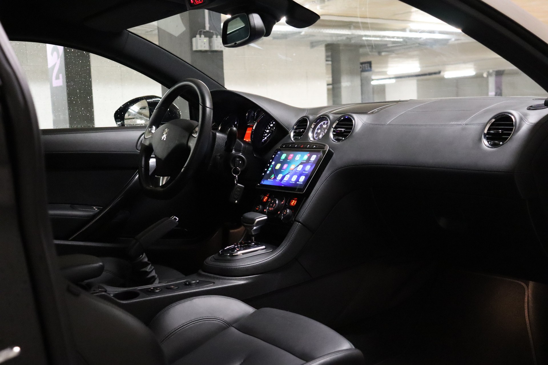 PEUGEOT RCZ 1.6 TURBO * AUTOMATIC * FRISCH AB MFK SOWIE SERVICE * TIEFERGELEGT * FELGEN *-image-19