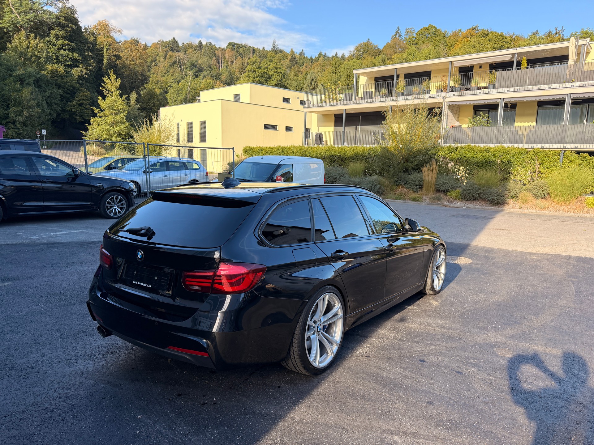 BMW 335d xDrive Touring Edition M Sport Steptronic-image-4